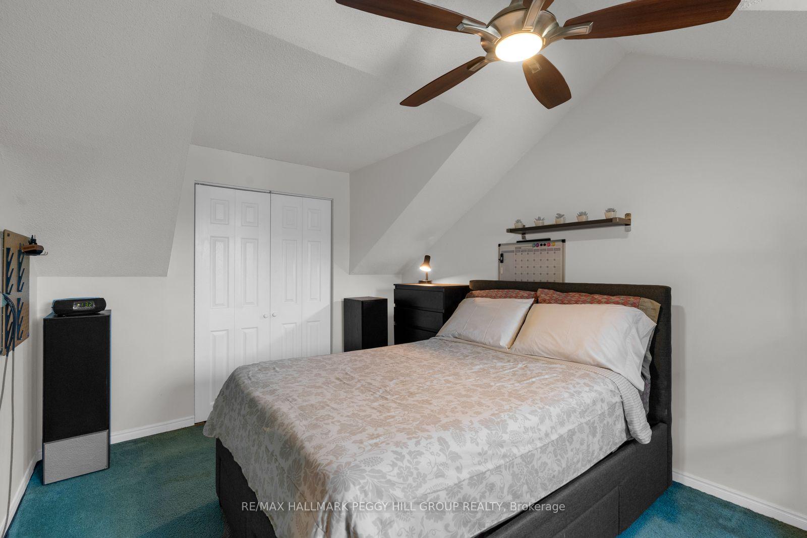 Photo 9 of 5 Barwick Drive, Barrie, West Bayfield — HOMEH
