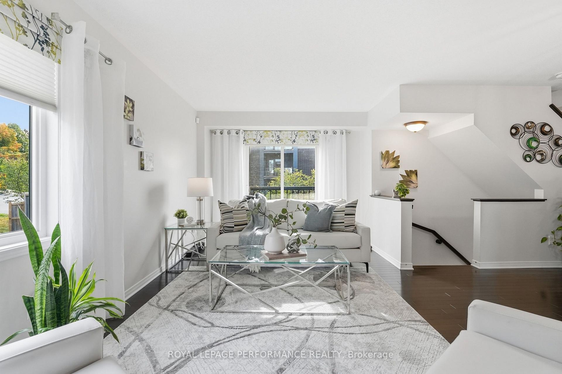 Photo 19 of 275 Eric Czapnik Way, Ottawa, Bilberry Creek/Queenswood Heights — HOMEH