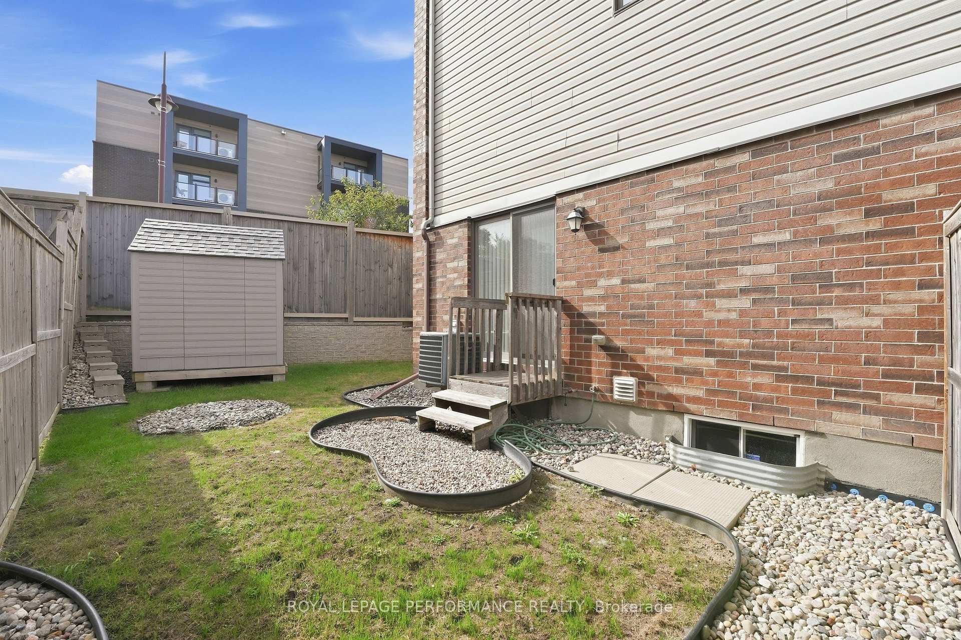 Photo 65 of 275 Eric Czapnik Way, Ottawa, Bilberry Creek/Queenswood Heights — HOMEH
