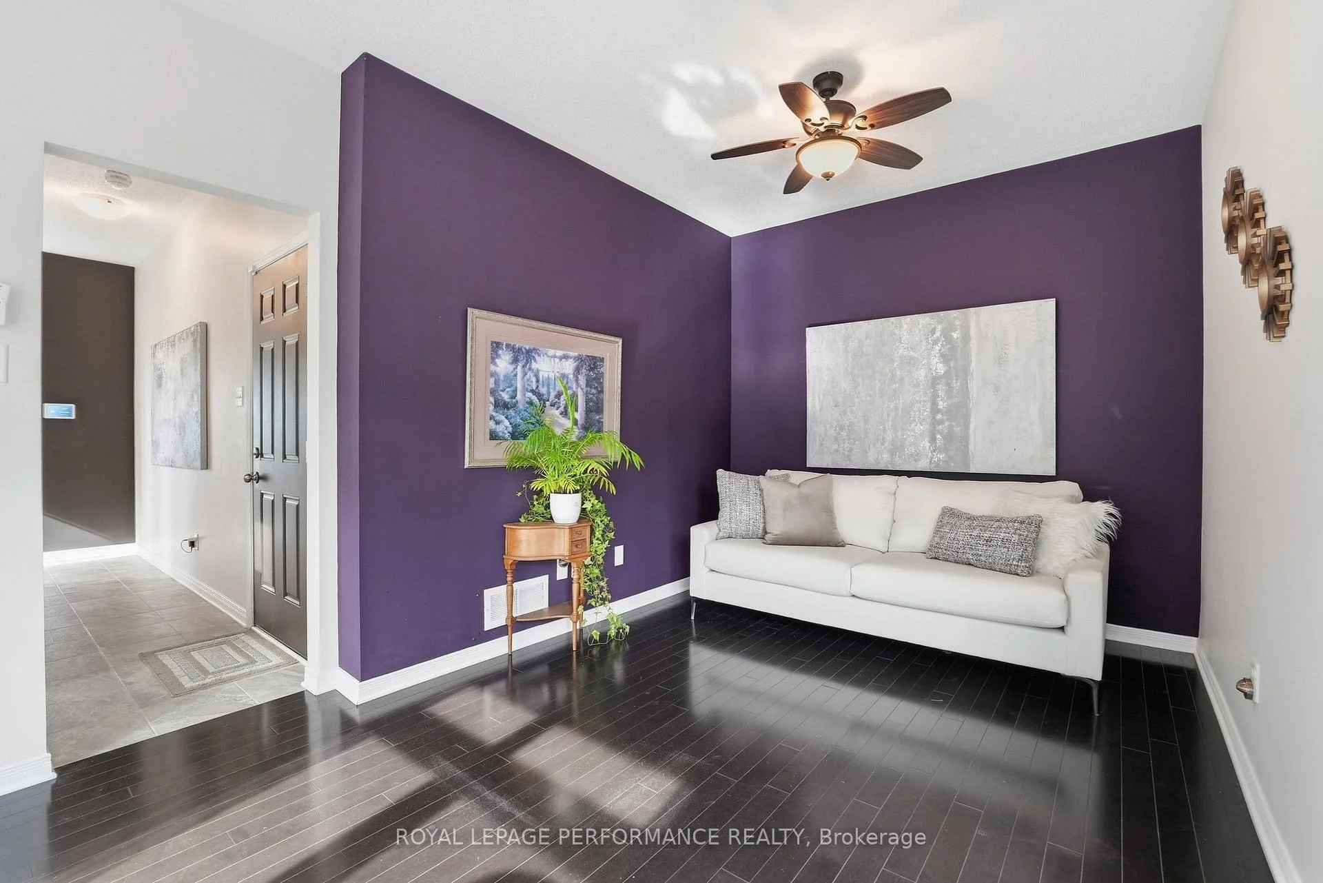 Photo 16 of 275 Eric Czapnik Way, Ottawa, Bilberry Creek/Queenswood Heights — HOMEH