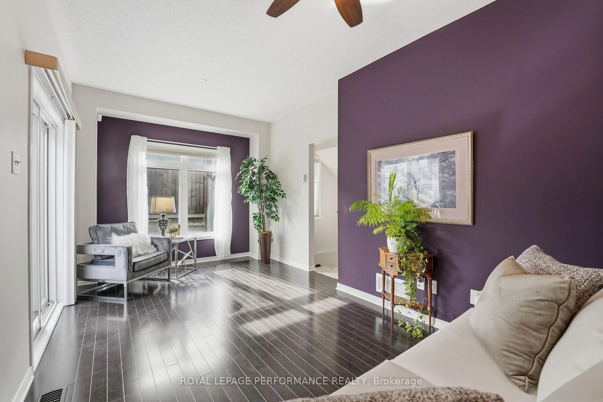 Photo 18 of 275 Eric Czapnik Way, Ottawa, Bilberry Creek/Queenswood Heights — HOMEH