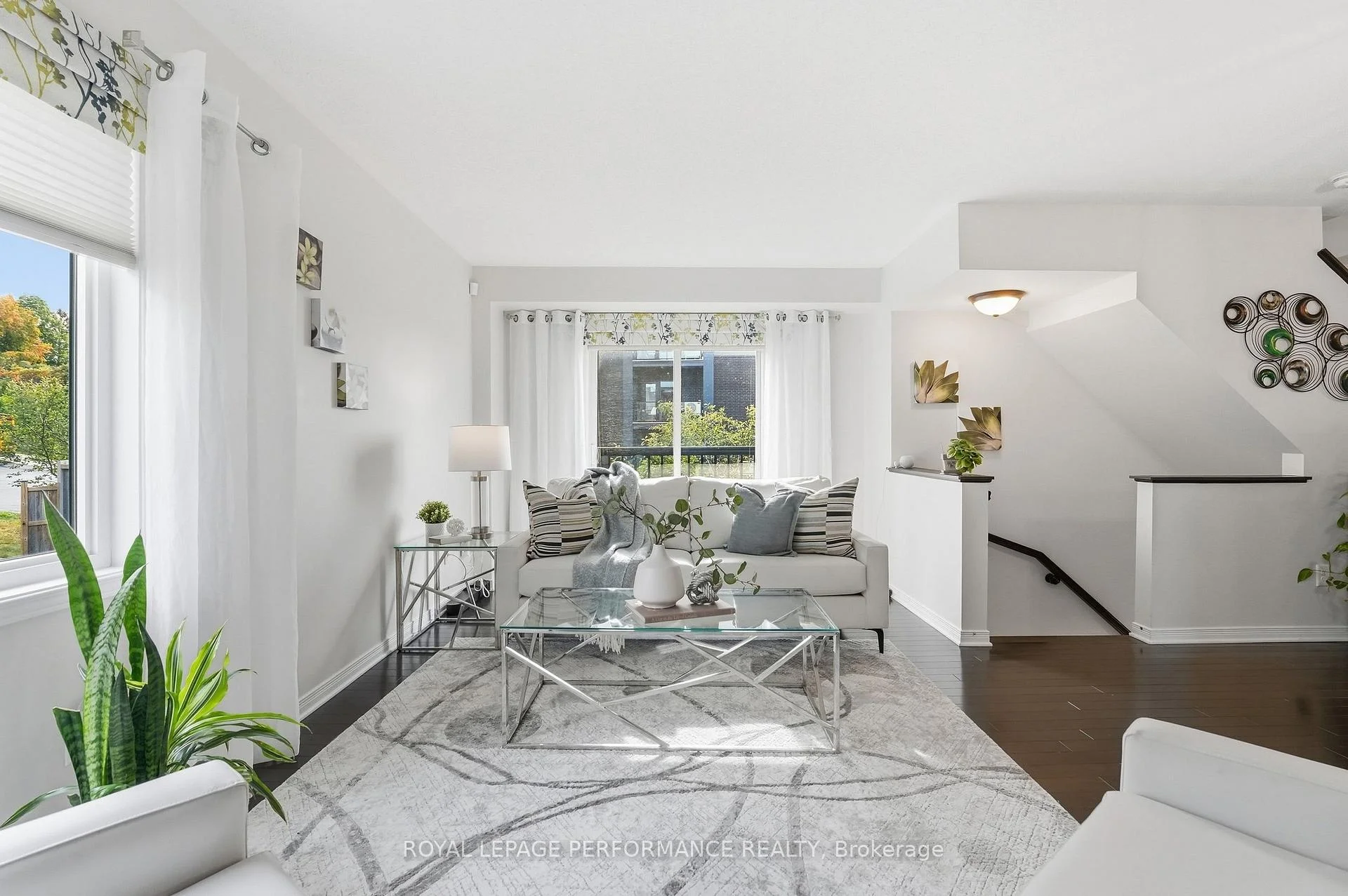 Photo 44 of 275 Eric Czapnik Way, Ottawa, Bilberry Creek/Queenswood Heights — HOMEH