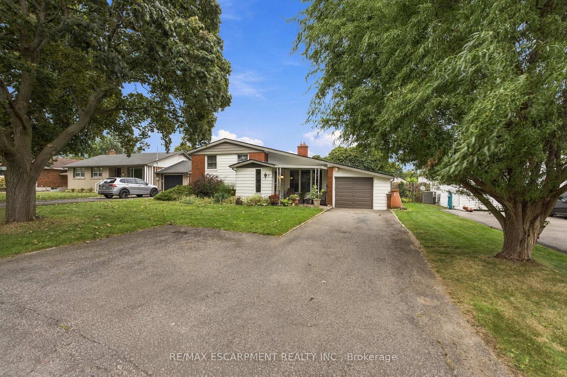 Photo 2 of 67 Wakelin Terrace, St. Catharines, Carlton/Bunting — HOMEH