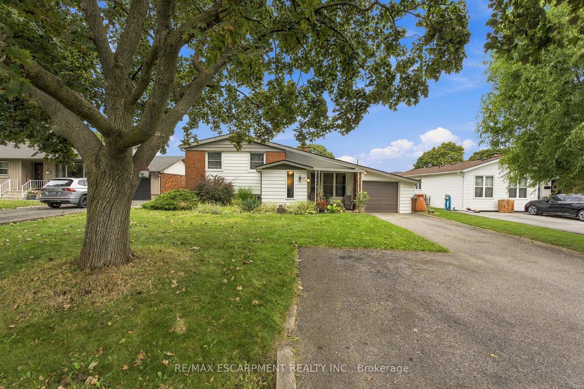 Photo 3 of 67 Wakelin Terrace, St. Catharines, Carlton/Bunting — HOMEH