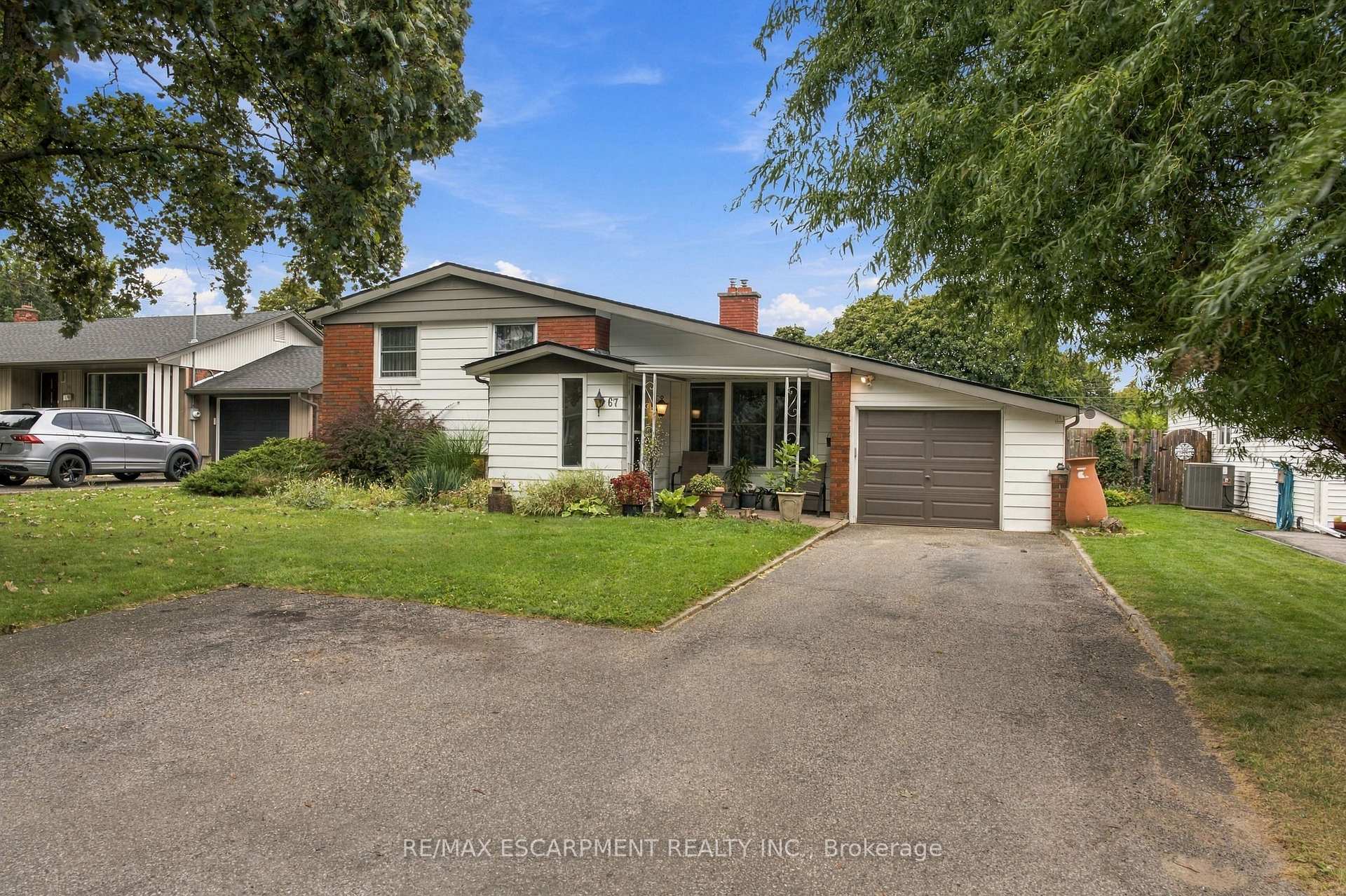 Photo 4 of 67 Wakelin Terrace, St. Catharines, Carlton/Bunting — HOMEH