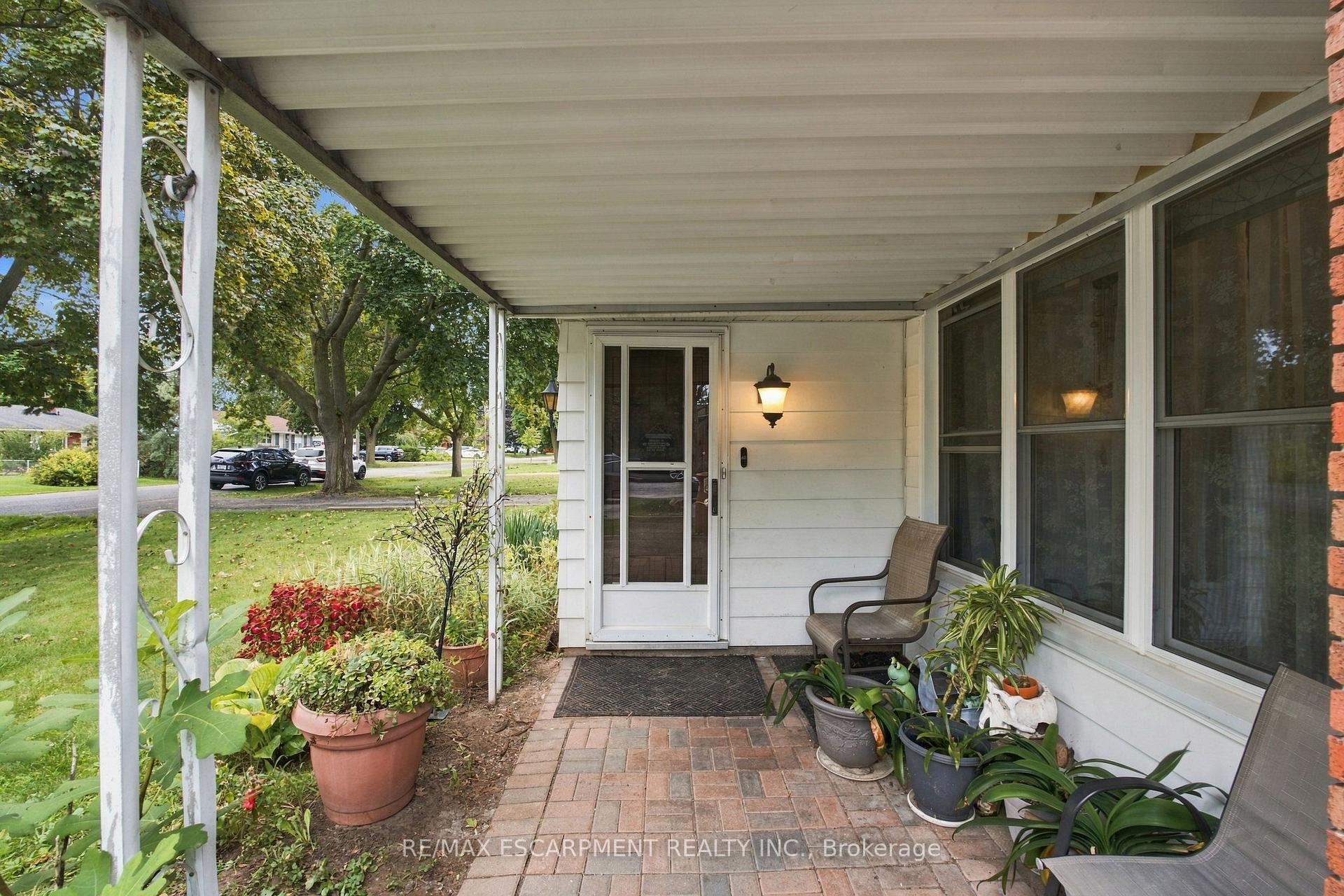 Photo 6 of 67 Wakelin Terrace, St. Catharines, Carlton/Bunting — HOMEH