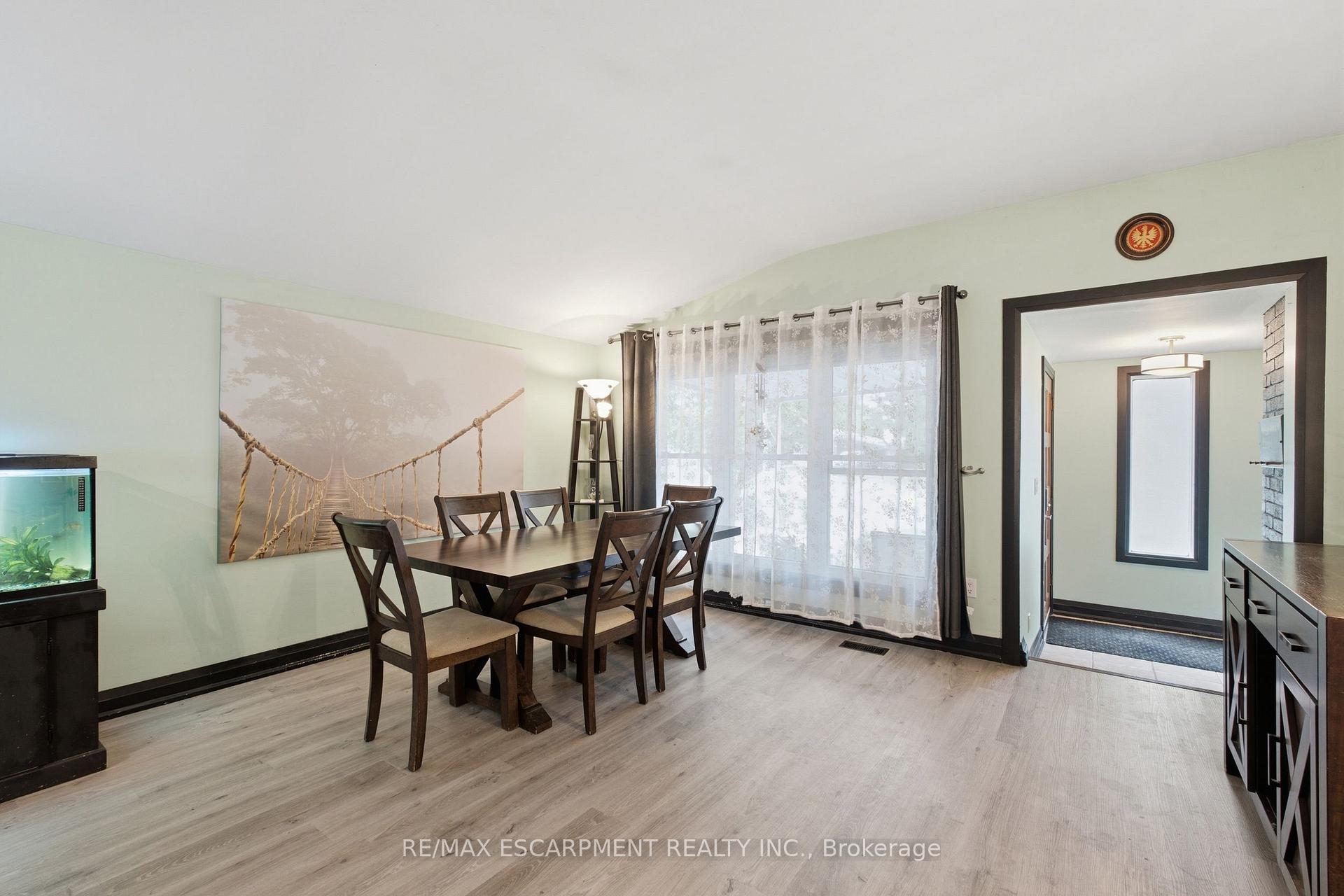 Photo 9 of 67 Wakelin Terrace, St. Catharines, Carlton/Bunting — HOMEH