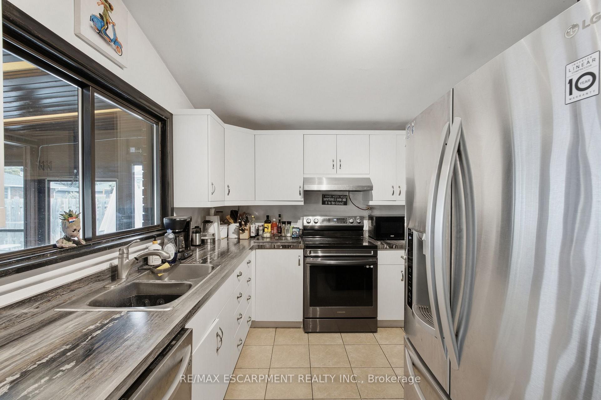 Photo 12 of 67 Wakelin Terrace, St. Catharines, Carlton/Bunting — HOMEH