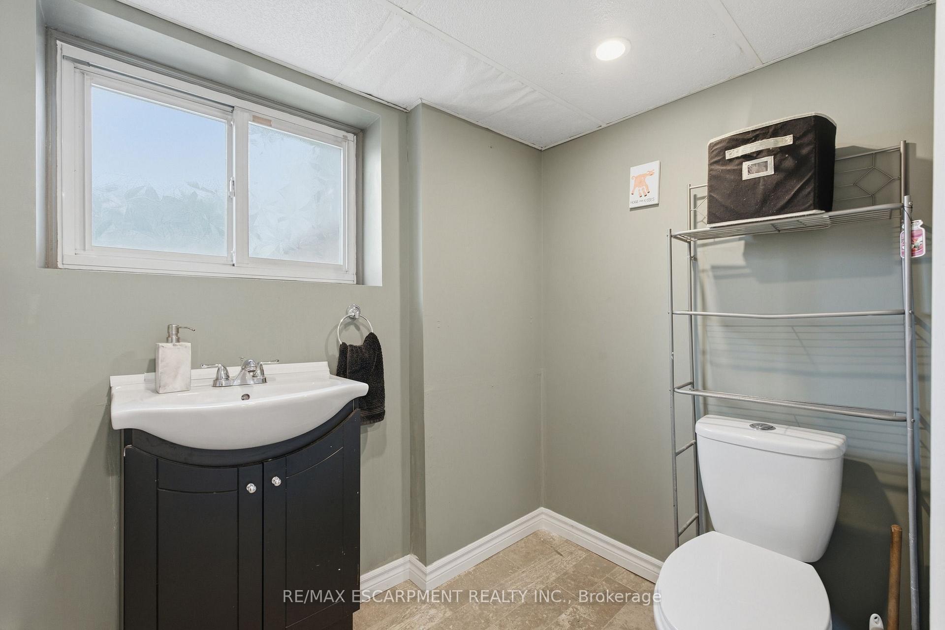 Photo 21 of 67 Wakelin Terrace, St. Catharines, Carlton/Bunting — HOMEH