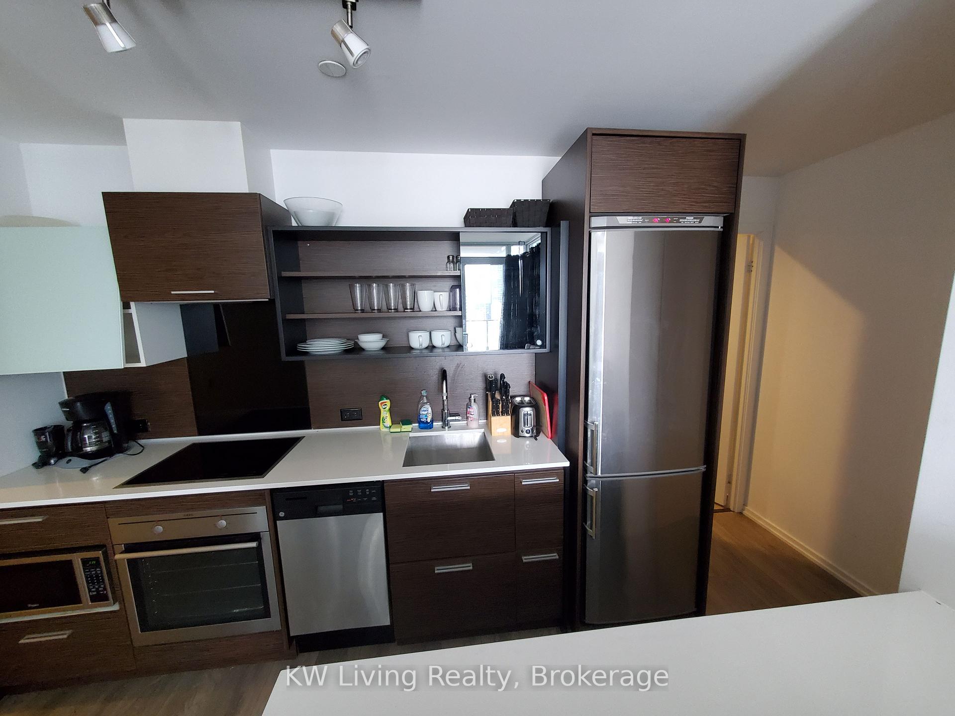 Photo 5 of Unit 1701, 75 St Nicholas Street, Toronto, Bay Street Corridor — HOMEH