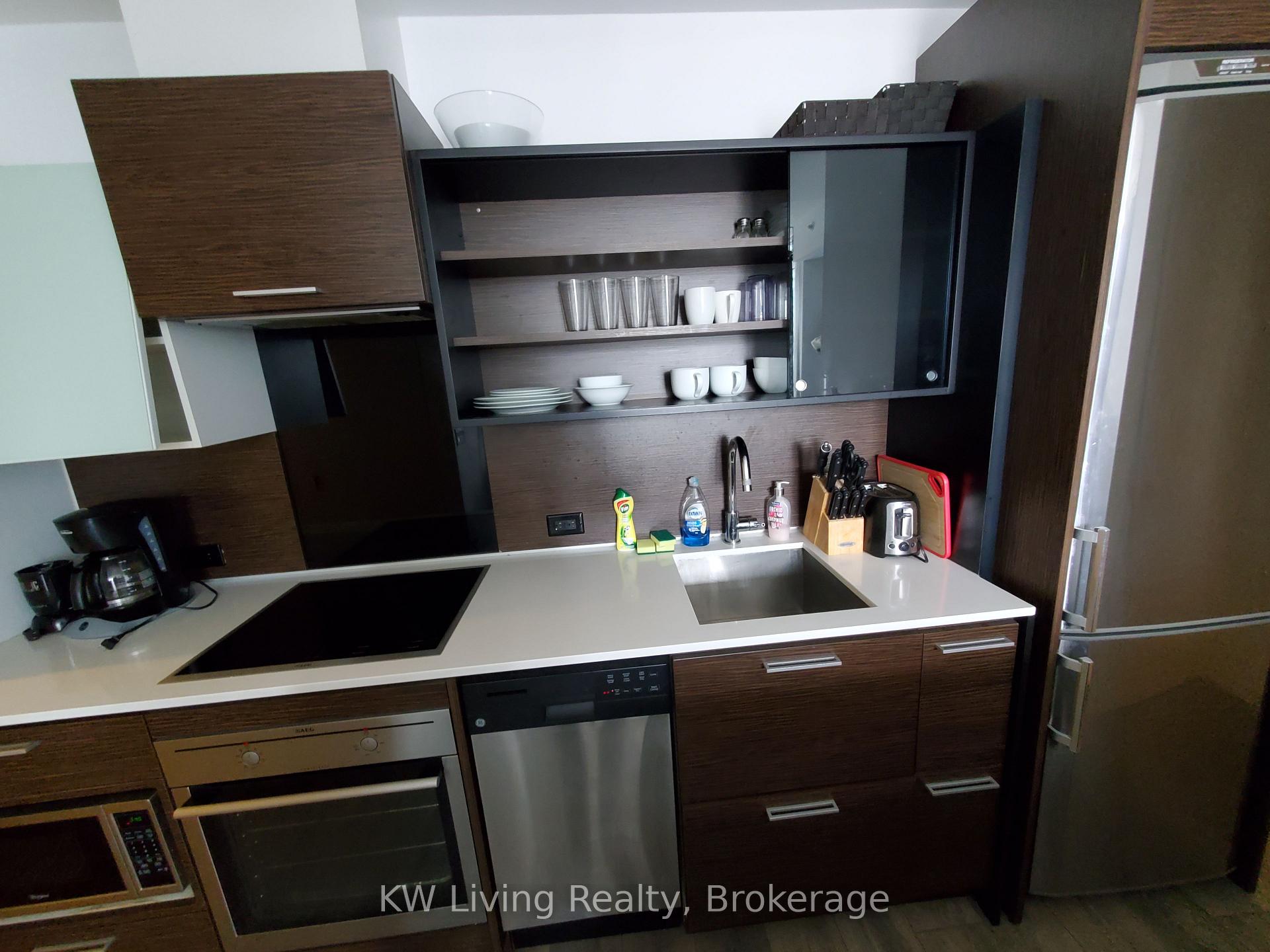 Photo 7 of Unit 1701, 75 St Nicholas Street, Toronto, Bay Street Corridor — HOMEH