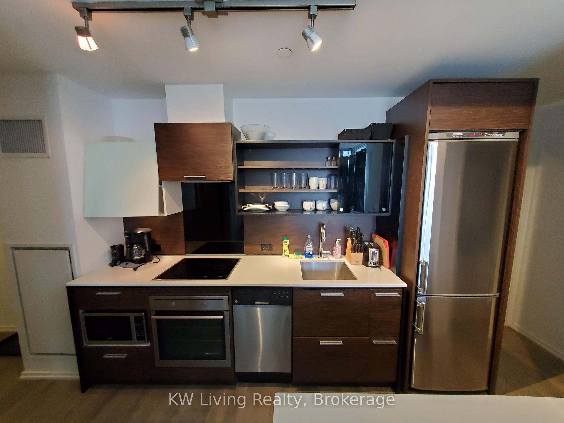 Photo 9 of Unit 1701, 75 St Nicholas Street, Toronto, Bay Street Corridor — HOMEH