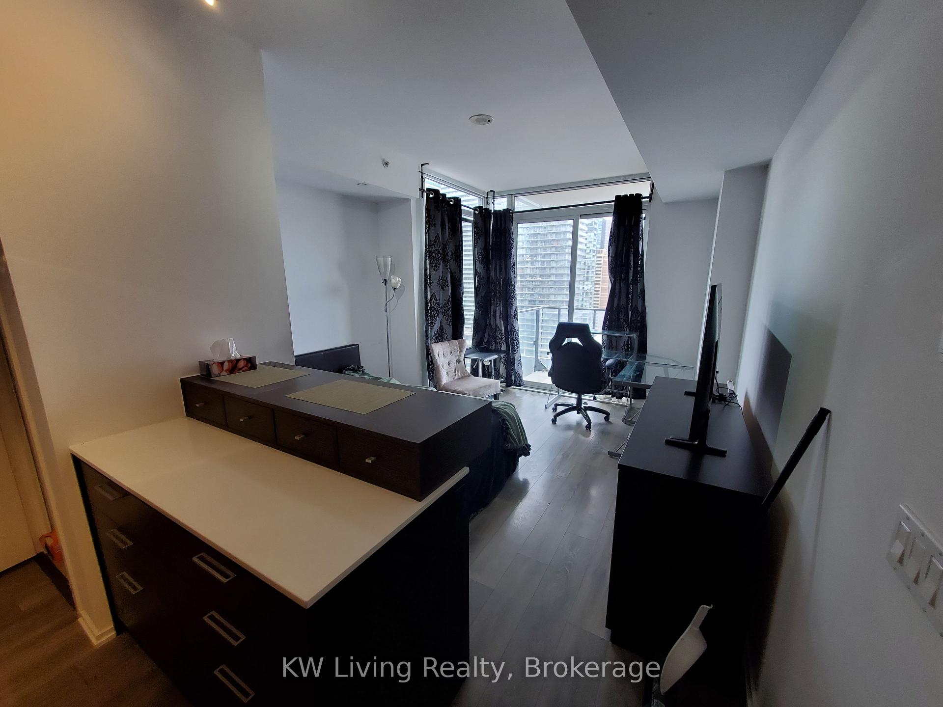 Photo 11 of Unit 1701, 75 St Nicholas Street, Toronto, Bay Street Corridor — HOMEH