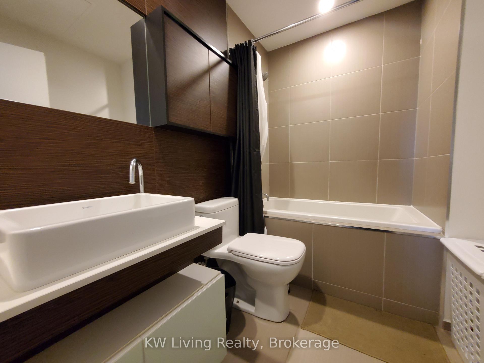 Photo 12 of Unit 1701, 75 St Nicholas Street, Toronto, Bay Street Corridor — HOMEH
