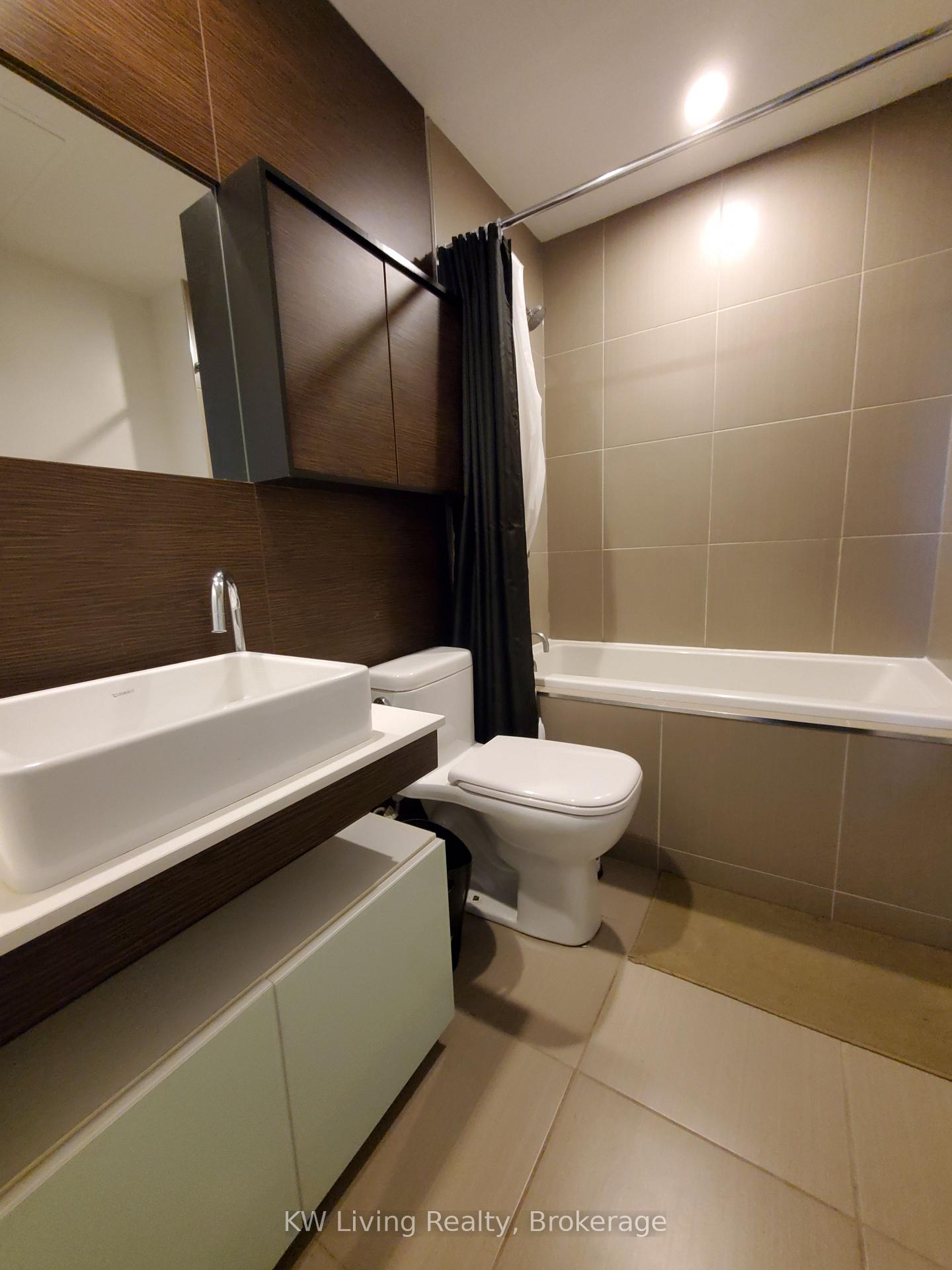 Photo 13 of Unit 1701, 75 St Nicholas Street, Toronto, Bay Street Corridor — HOMEH