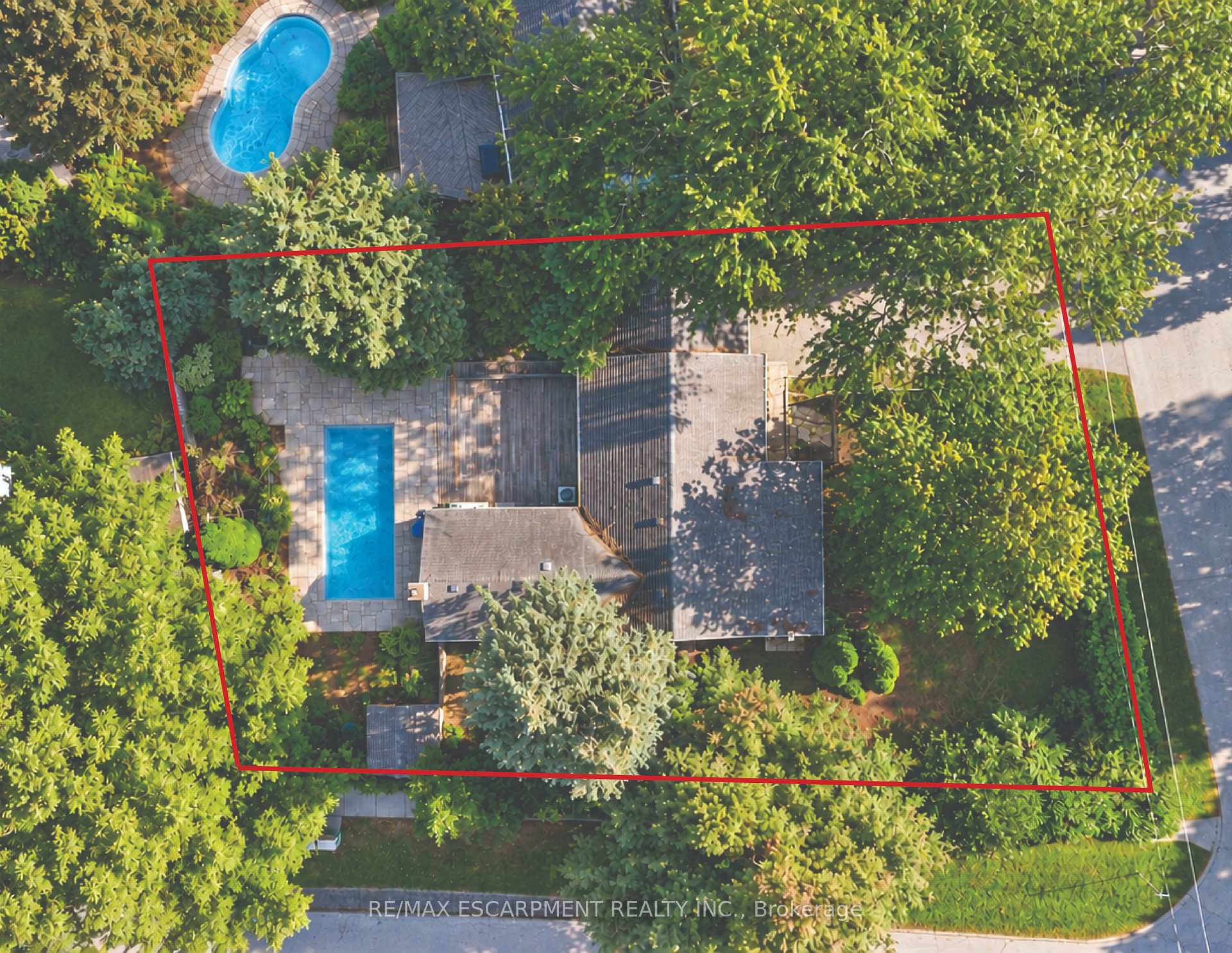 Photo 1 of 505 Patricia Drive, Oakville, West — HOMEH