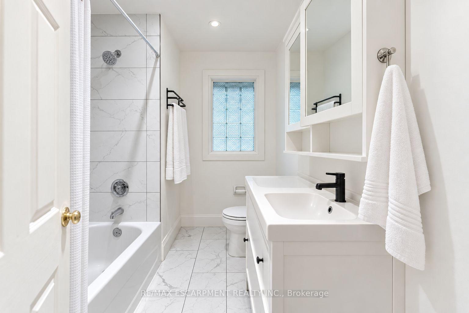 Photo 10 of 505 Patricia Drive, Oakville, West — HOMEH