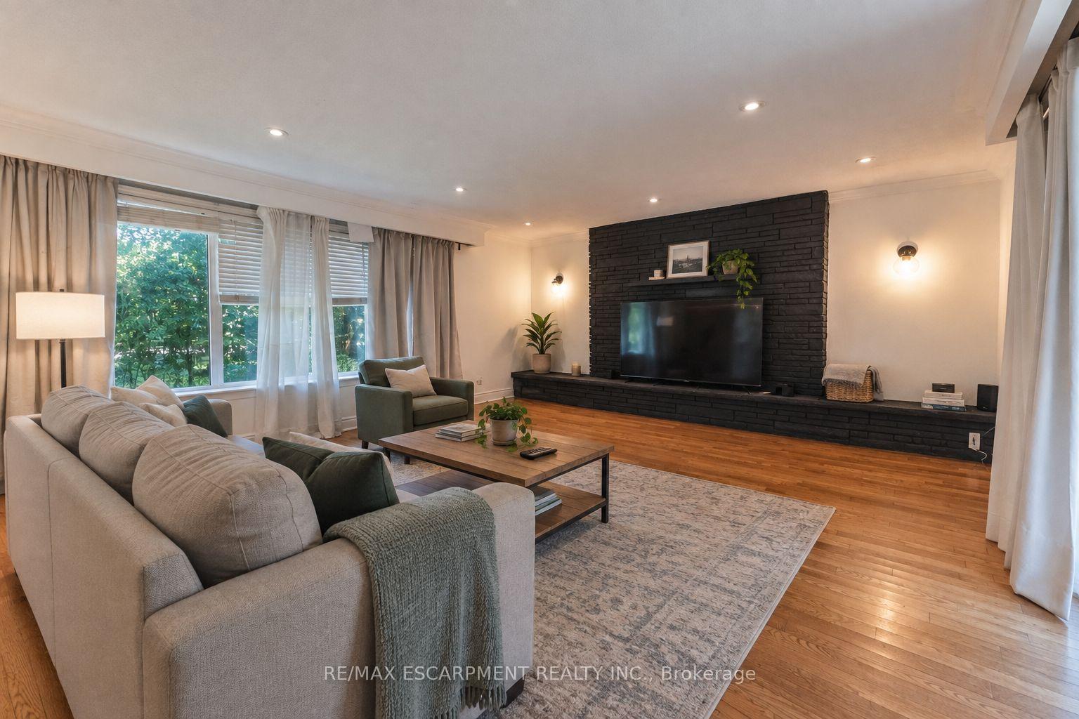 Photo 11 of 505 Patricia Drive, Oakville, West — HOMEH