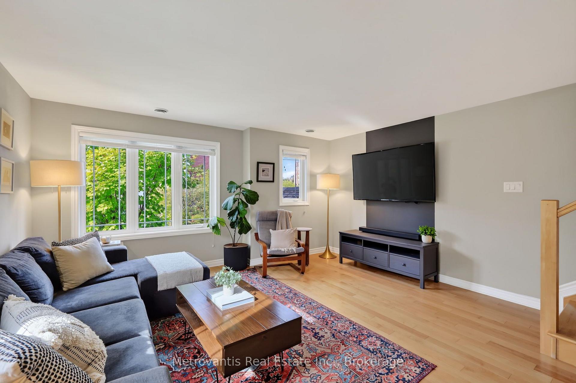 Photo 8 of 604 Danaca Private, Ottawa, Carson Meadows — HOMEH
