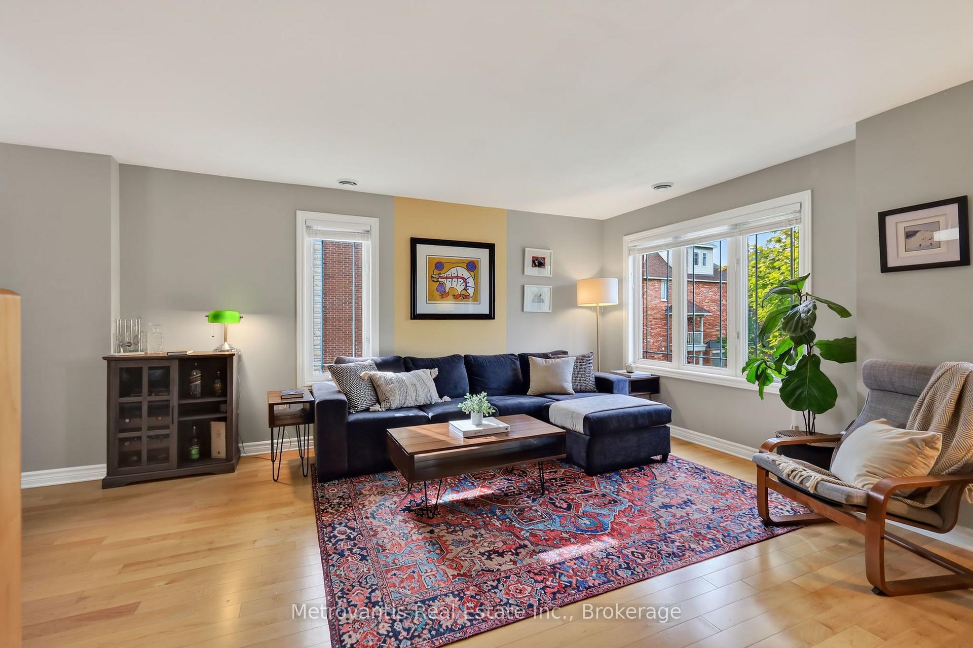 Photo 9 of 604 Danaca Private, Ottawa, Carson Meadows — HOMEH