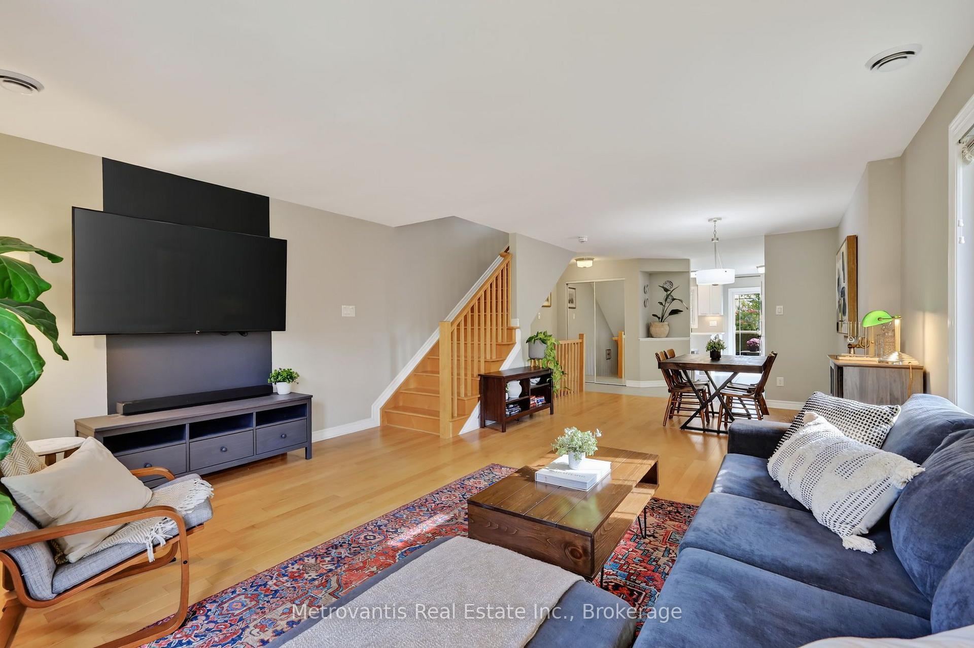 Photo 12 of 604 Danaca Private, Ottawa, Carson Meadows — HOMEH