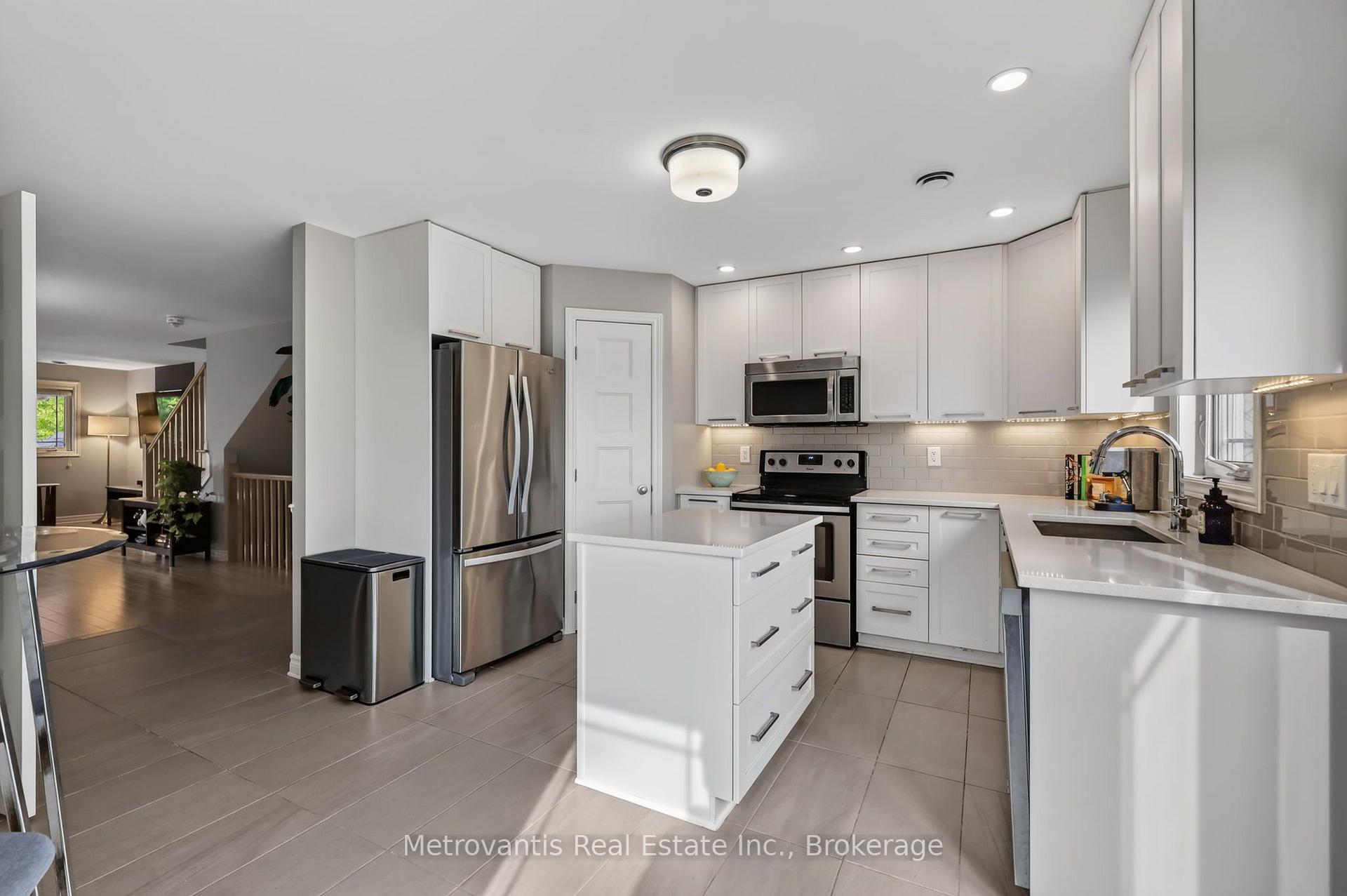 Photo 16 of 604 Danaca Private, Ottawa, Carson Meadows — HOMEH