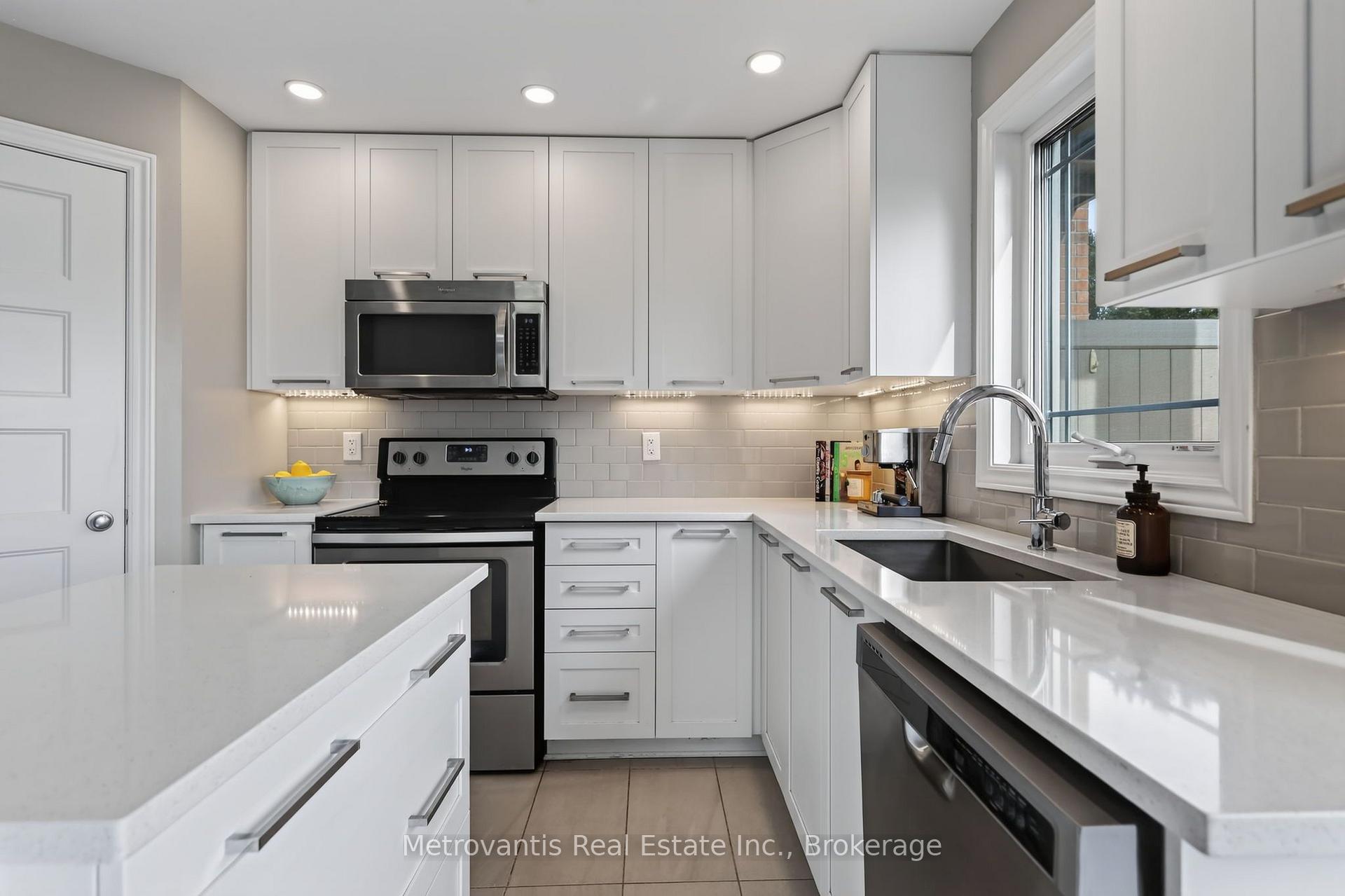 Photo 20 of 604 Danaca Private, Ottawa, Carson Meadows — HOMEH