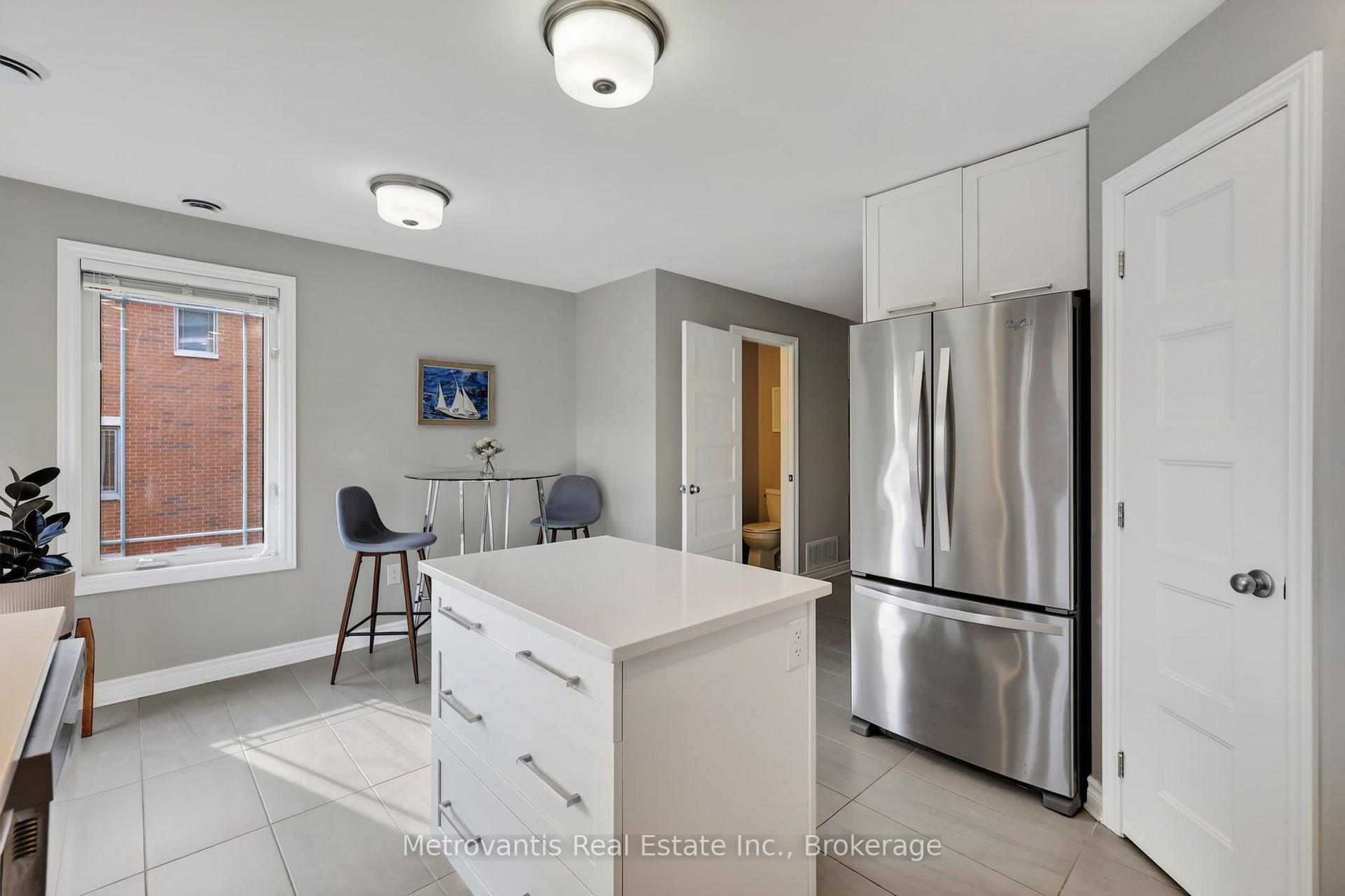 Photo 21 of 604 Danaca Private, Ottawa, Carson Meadows — HOMEH
