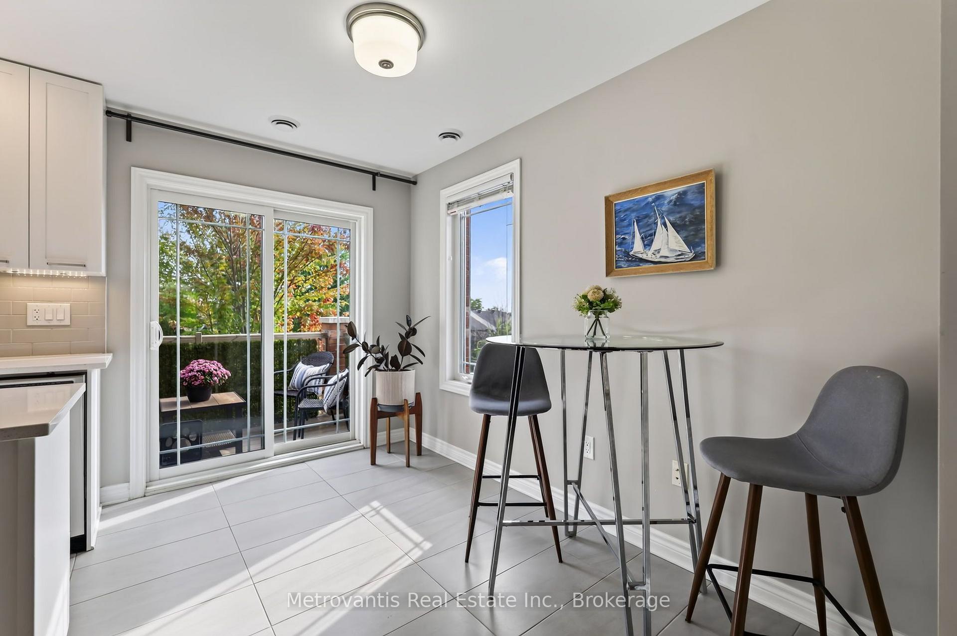 Photo 25 of 604 Danaca Private, Ottawa, Carson Meadows — HOMEH