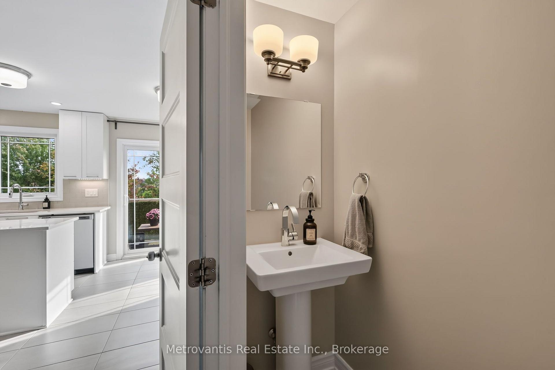 Photo 26 of 604 Danaca Private, Ottawa, Carson Meadows — HOMEH