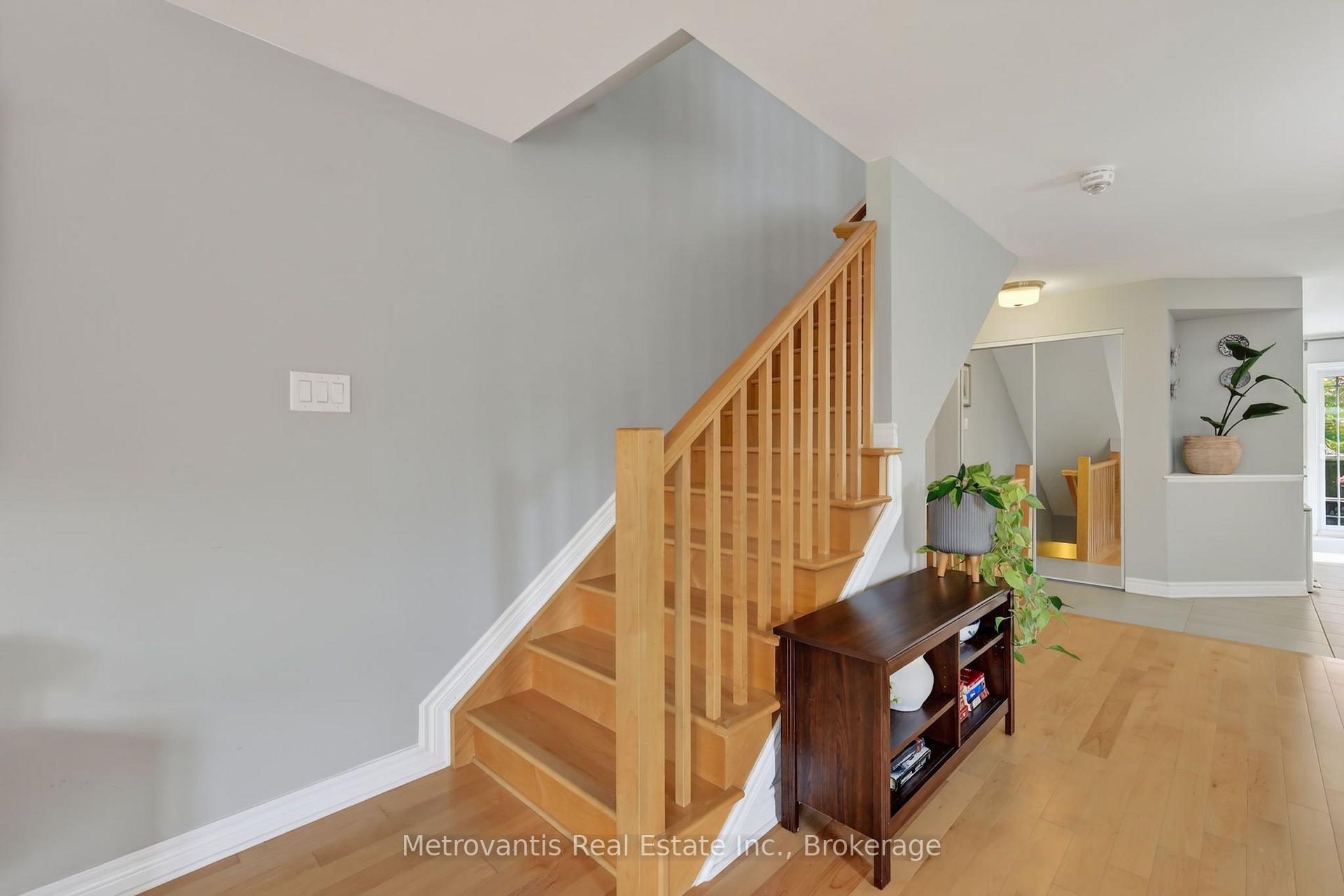 Photo 29 of 604 Danaca Private, Ottawa, Carson Meadows — HOMEH