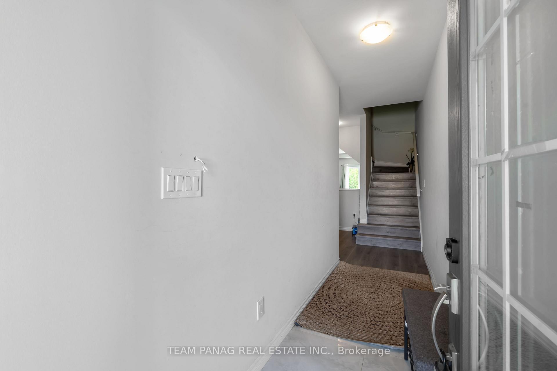 Photo 3 of 459 Julia Drive, Welland, Coyle Creek — HOMEH
