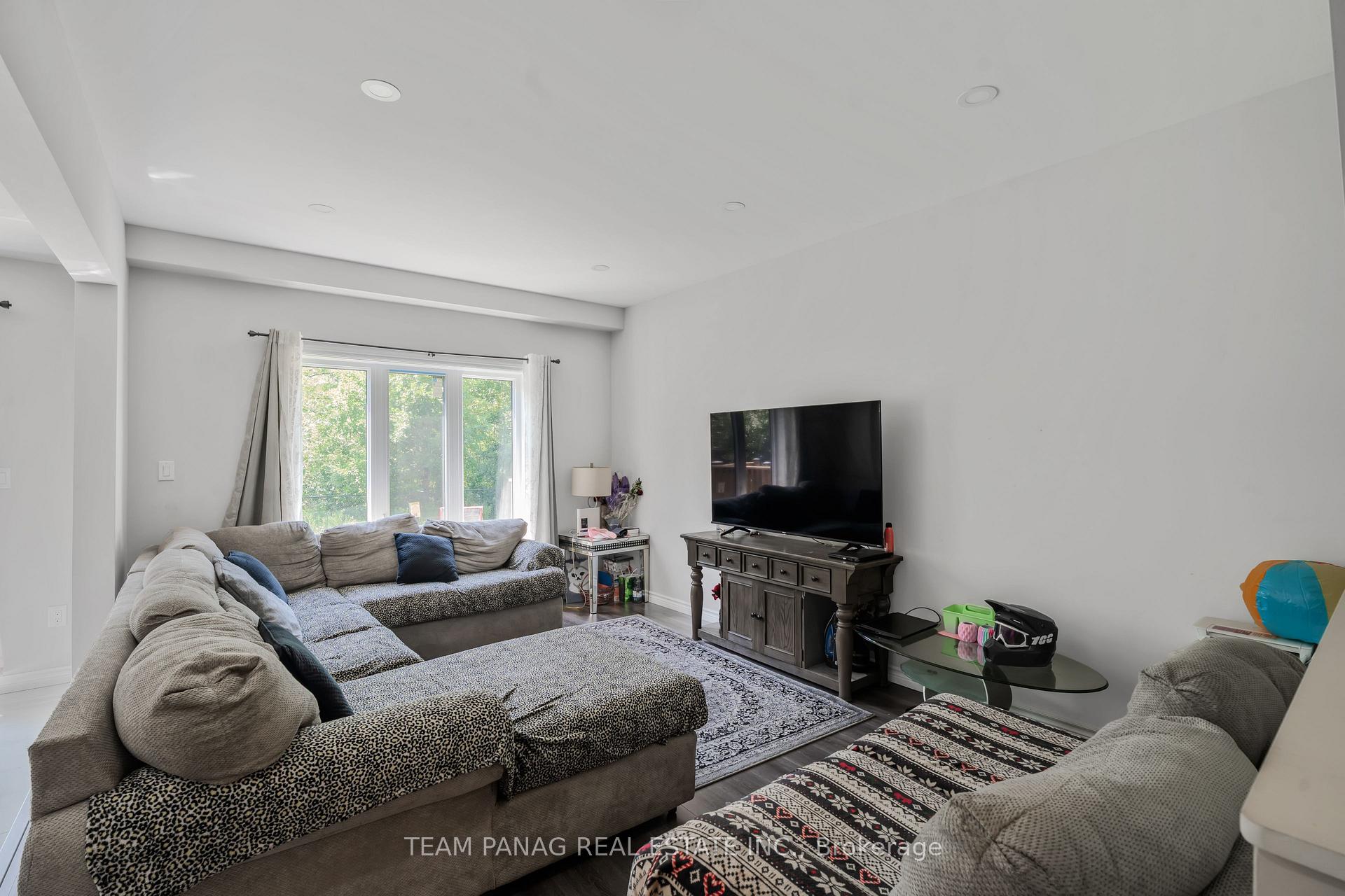 Photo 6 of 459 Julia Drive, Welland, Coyle Creek — HOMEH