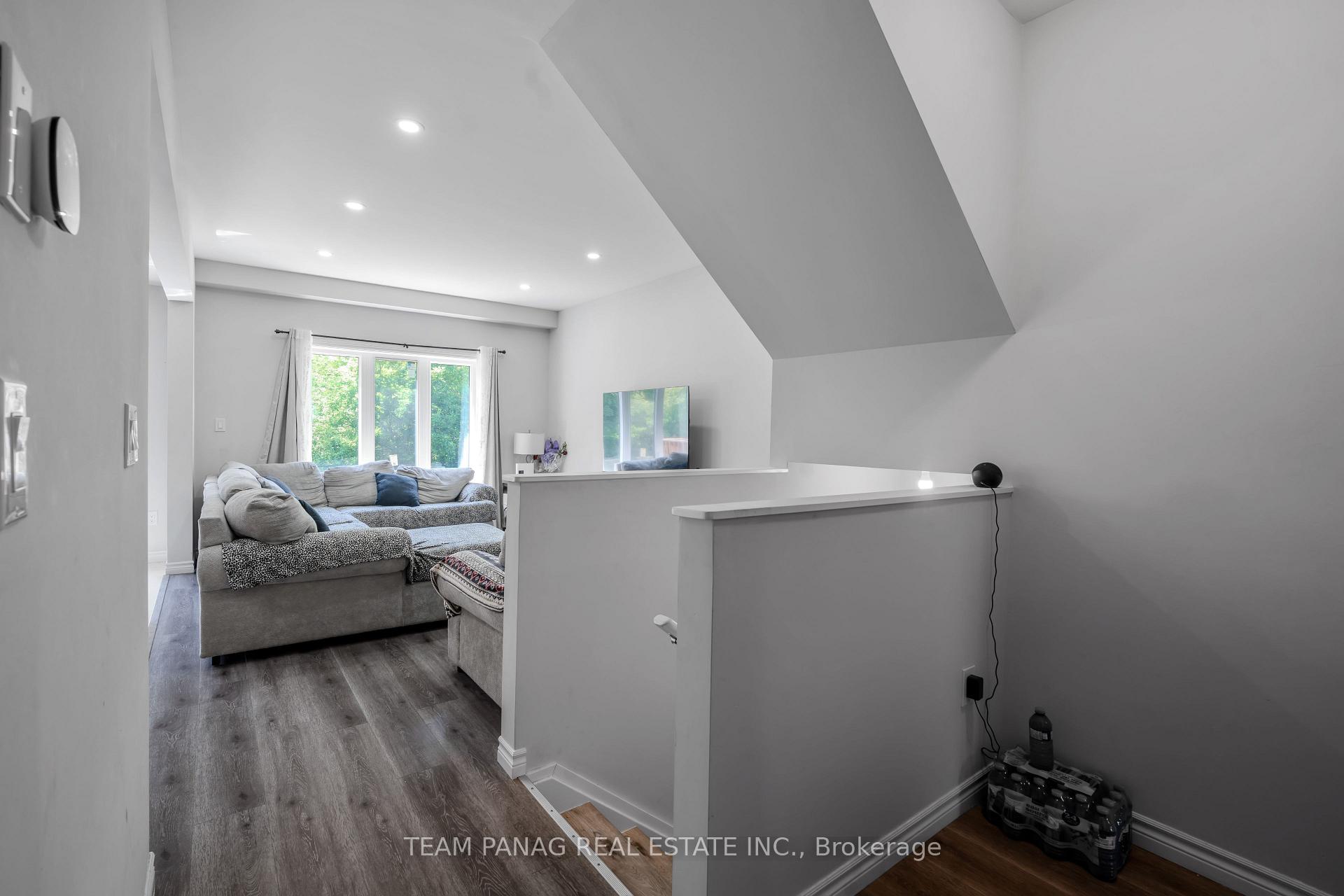 Photo 12 of 459 Julia Drive, Welland, Coyle Creek — HOMEH