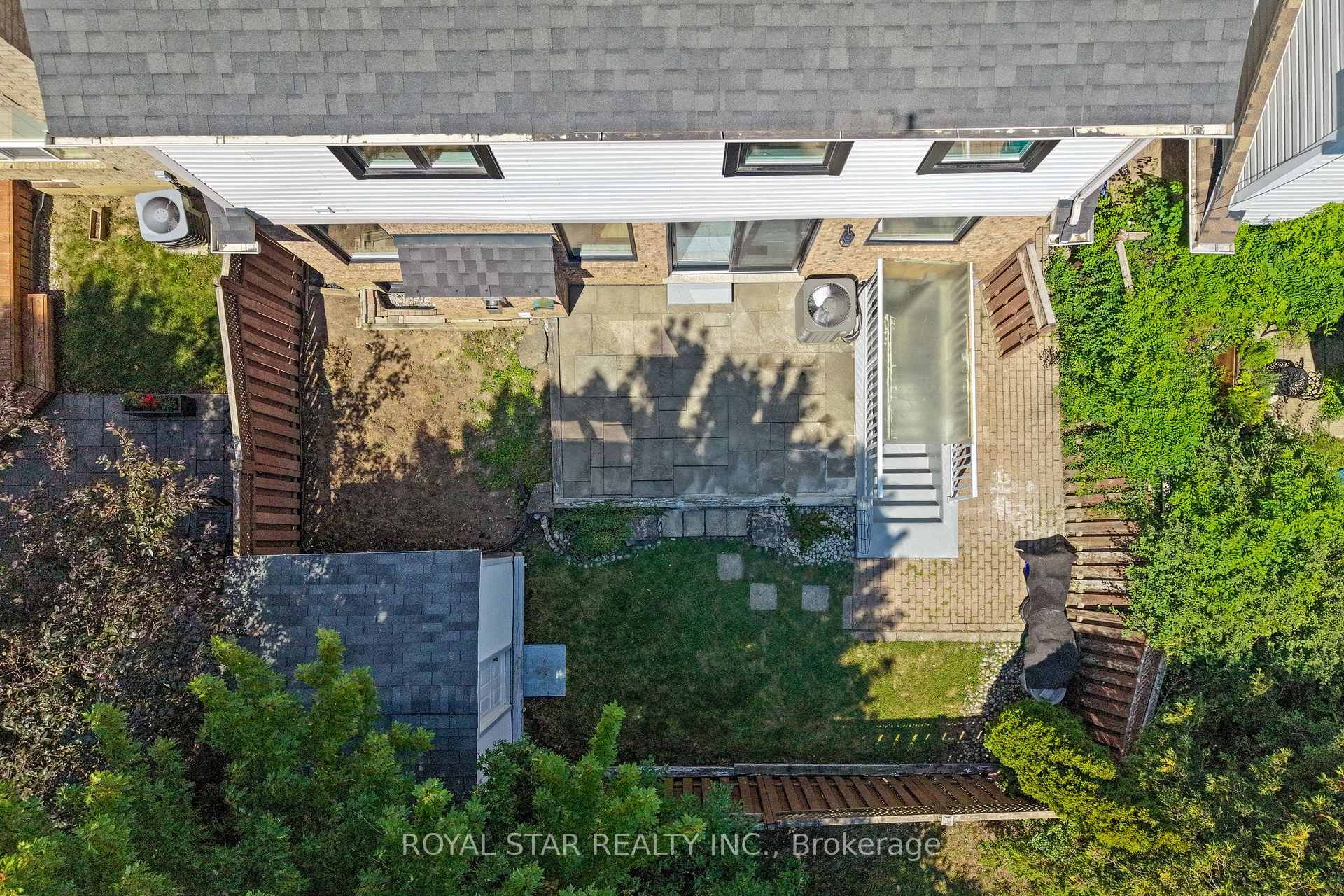 Photo 43 of 1522 Swann Crescent, Milton, Clarke — HOMEH