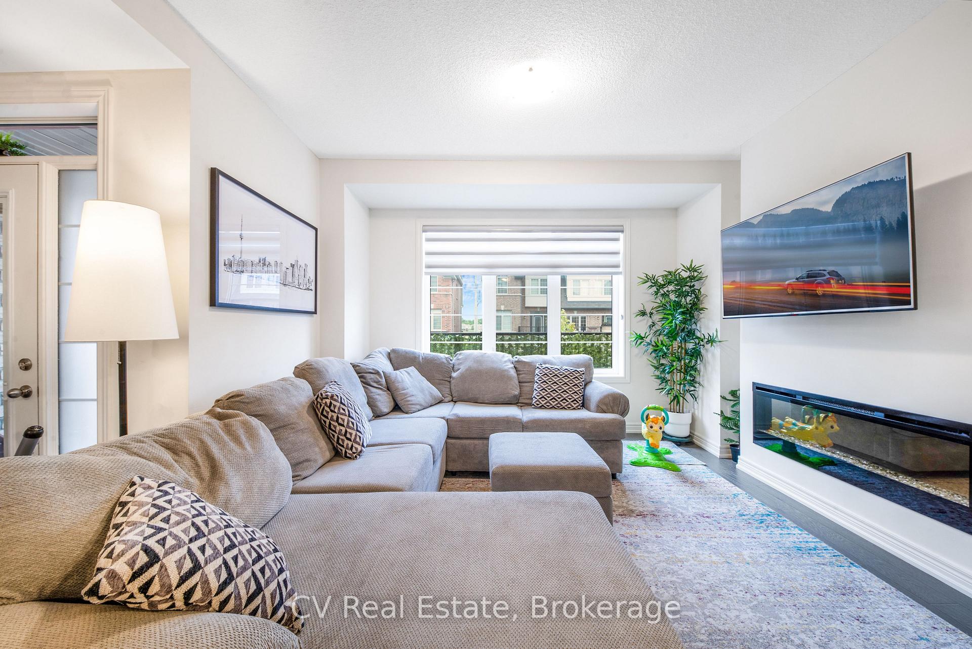 Photo 18 of 99 Fruitvale Circle, Brampton, Northwest Brampton — HOMEH