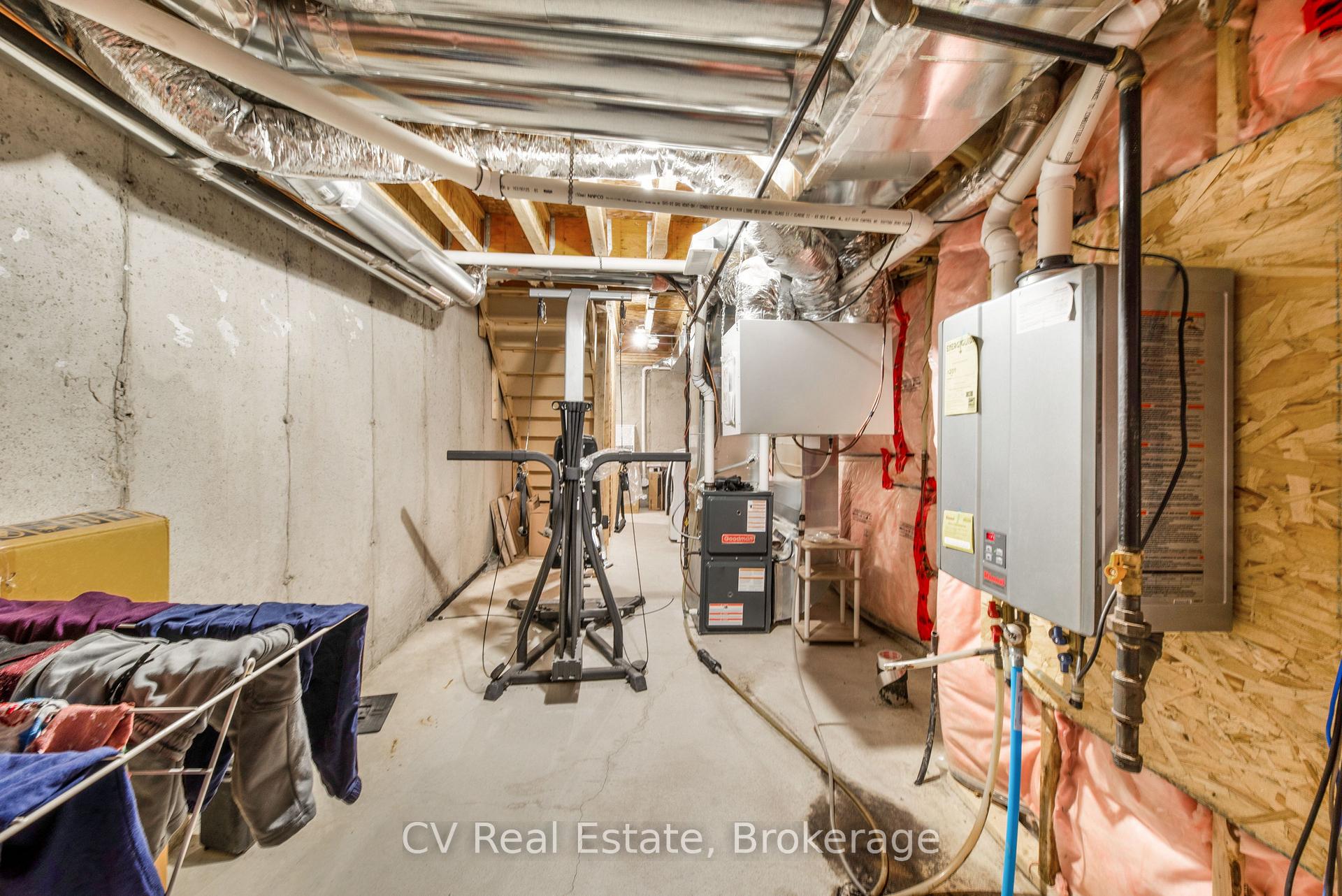 Photo 45 of 99 Fruitvale Circle, Brampton, Northwest Brampton — HOMEH