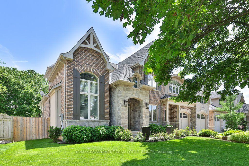 Photo 2 of 888 Park Avenue W, Burlington, Bayview — HOMEH