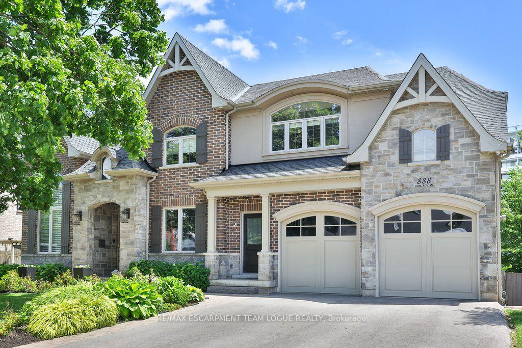 Photo 3 of 888 Park Avenue W, Burlington, Bayview — HOMEH