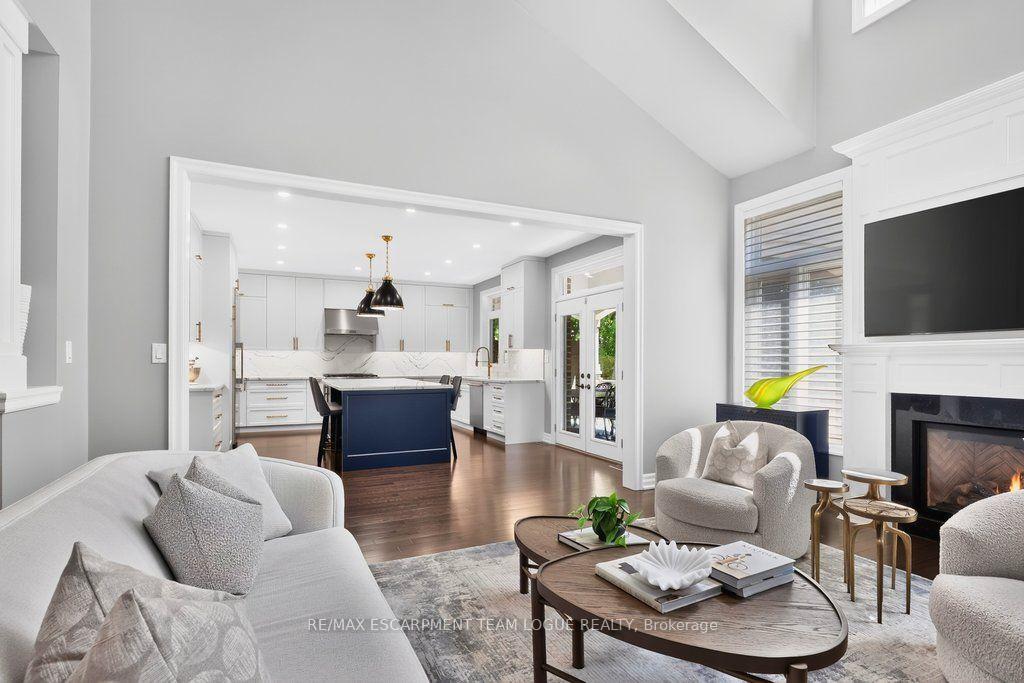 Photo 16 of 888 Park Avenue W, Burlington, Bayview — HOMEH