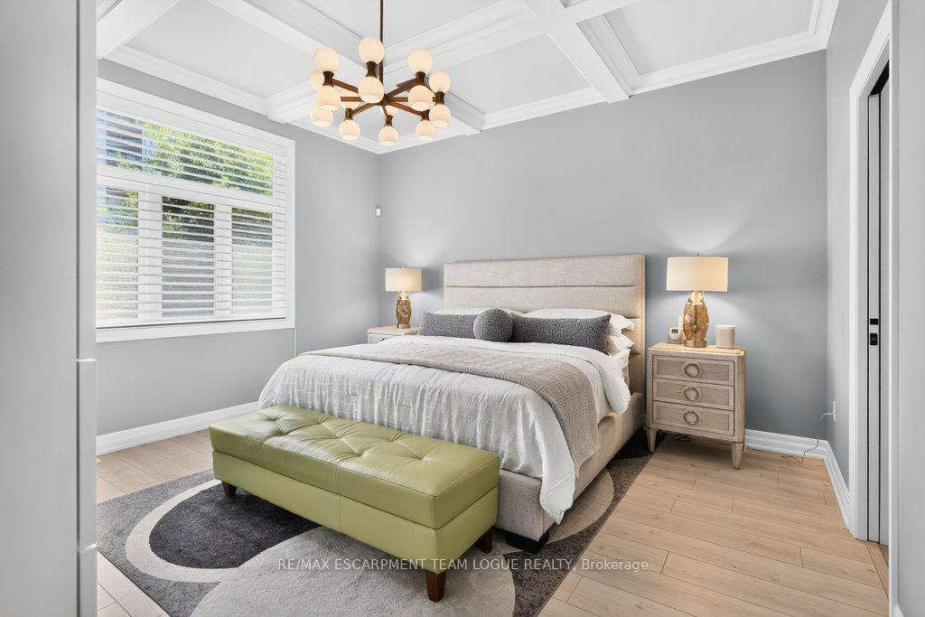 Photo 19 of 888 Park Avenue W, Burlington, Bayview — HOMEH