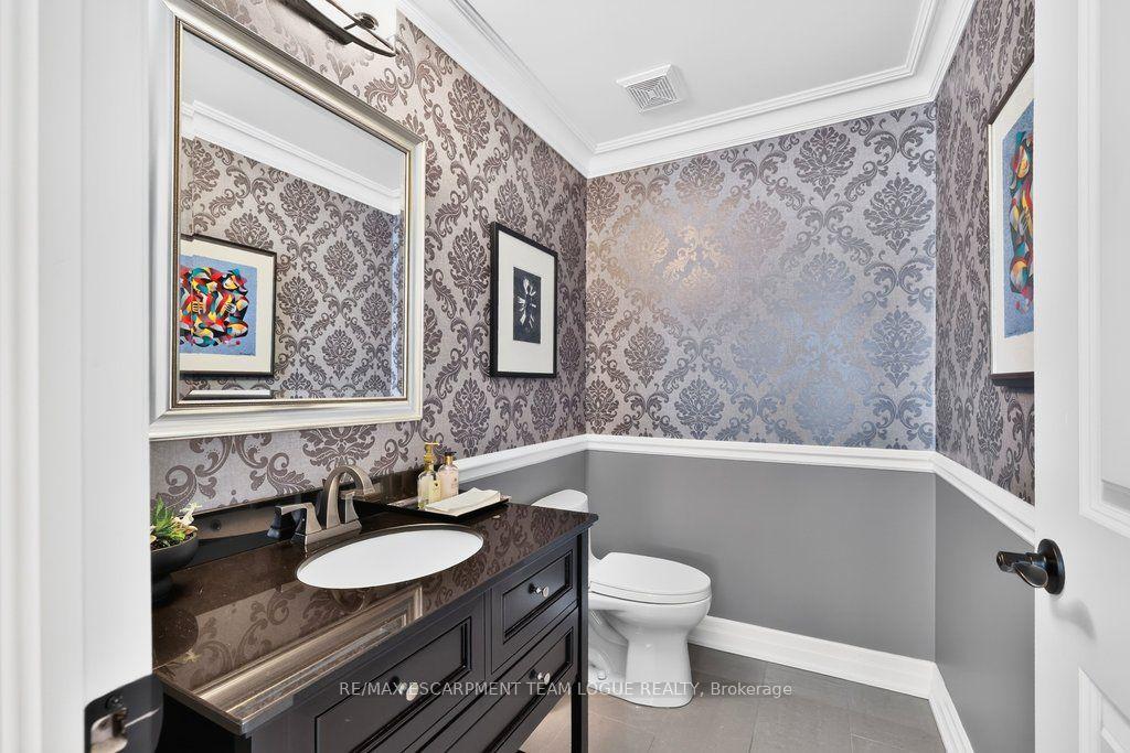 Photo 25 of 888 Park Avenue W, Burlington, Bayview — HOMEH