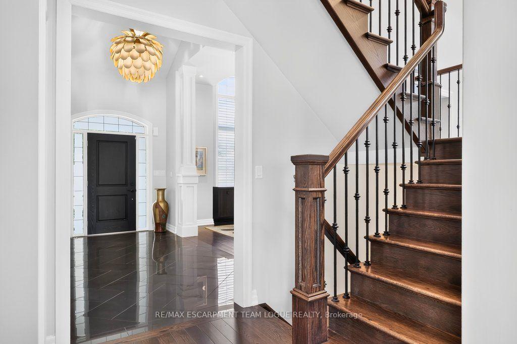 Photo 26 of 888 Park Avenue W, Burlington, Bayview — HOMEH