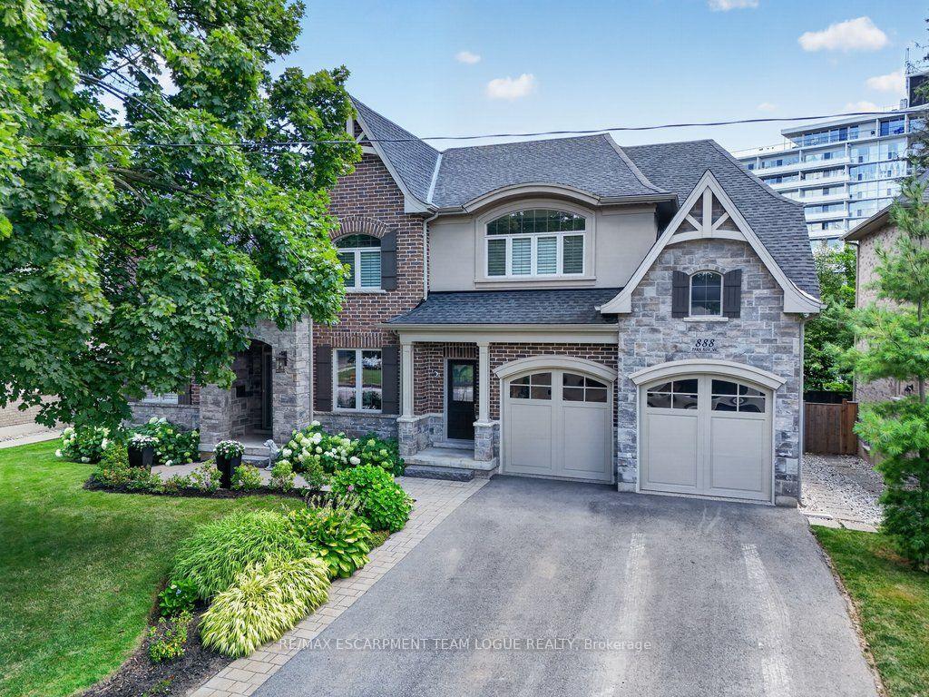Photo 47 of 888 Park Avenue W, Burlington, Bayview — HOMEH
