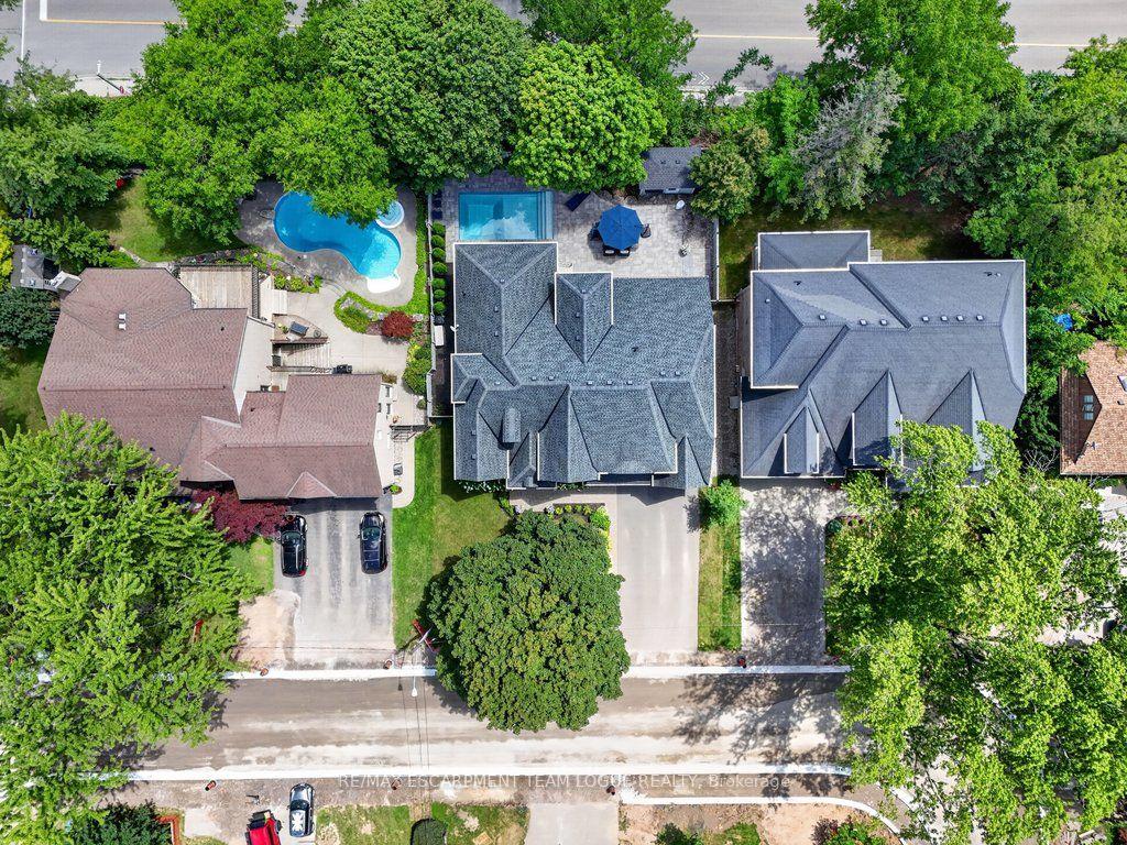 Photo 48 of 888 Park Avenue W, Burlington, Bayview — HOMEH