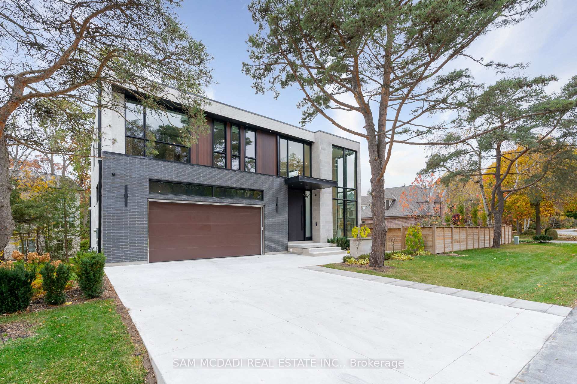 Photo 2 of 112 Elton Park Road, Oakville, Morrison — HOMEH