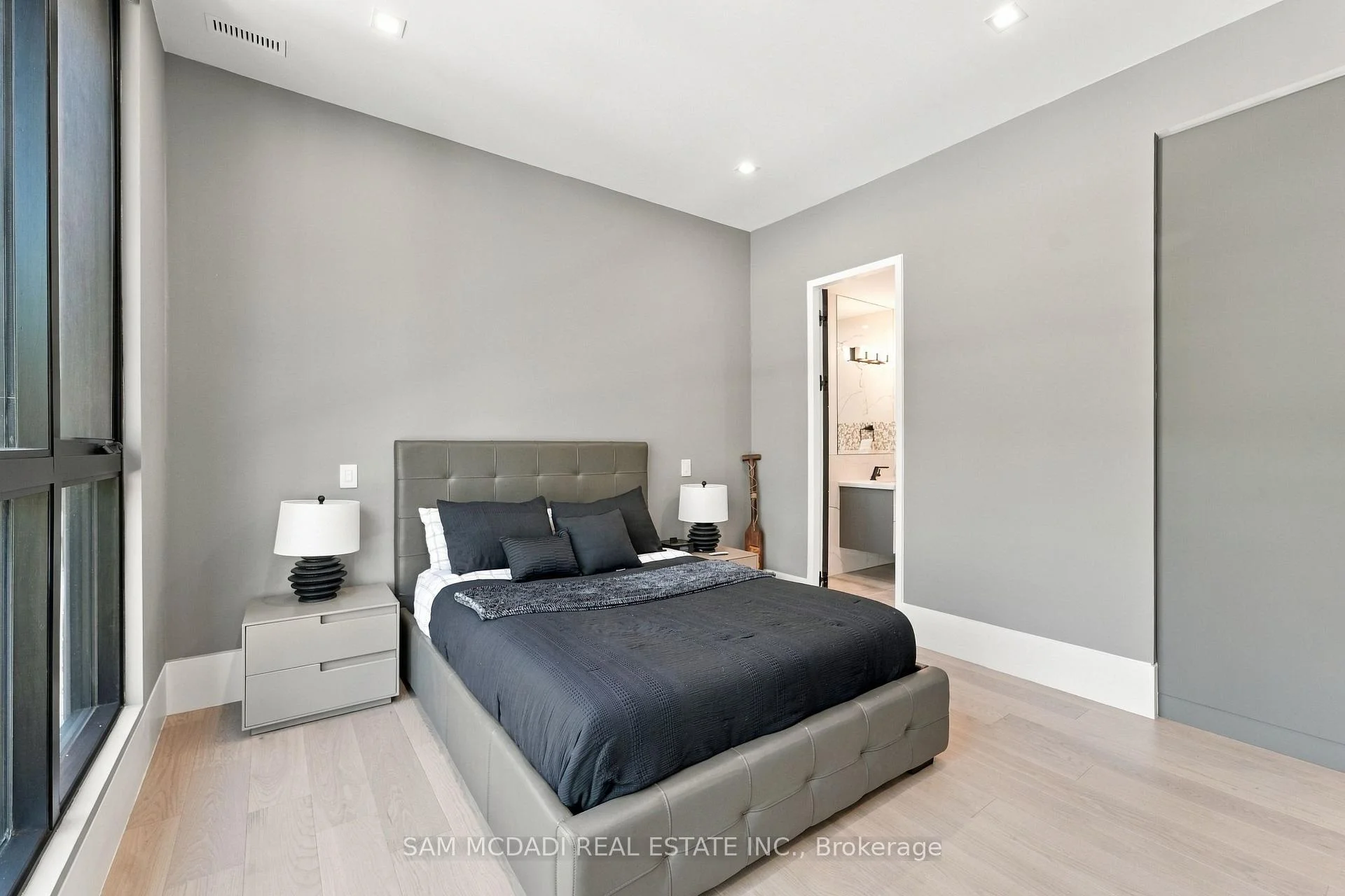 Photo 10 of 112 Elton Park Road, Oakville, Morrison — HOMEH