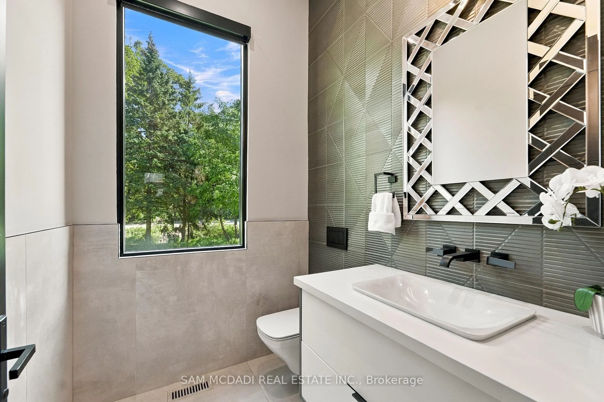 Photo 33 of 112 Elton Park Road, Oakville, Morrison — HOMEH