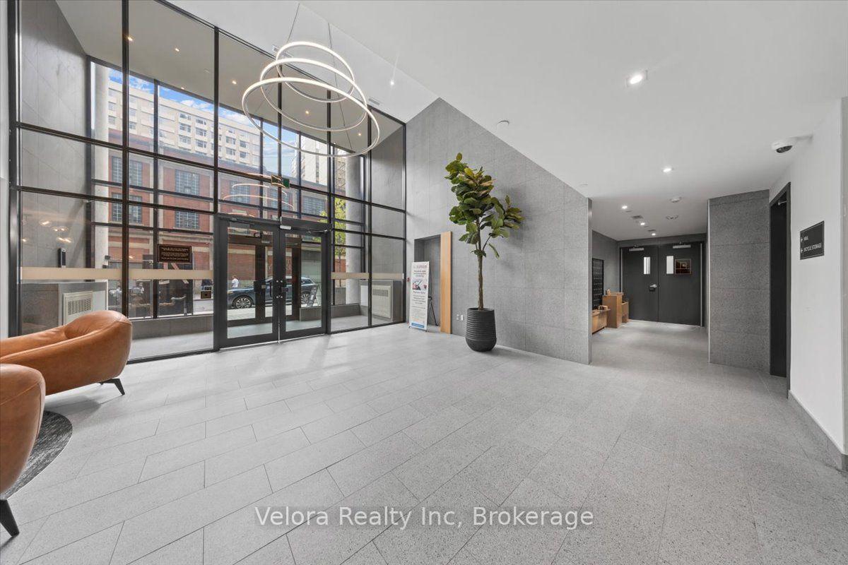 Photo 3 of Unit 715, 161 Laurier Avenue W, Ottawa, Ottawa Centre — HOMEH