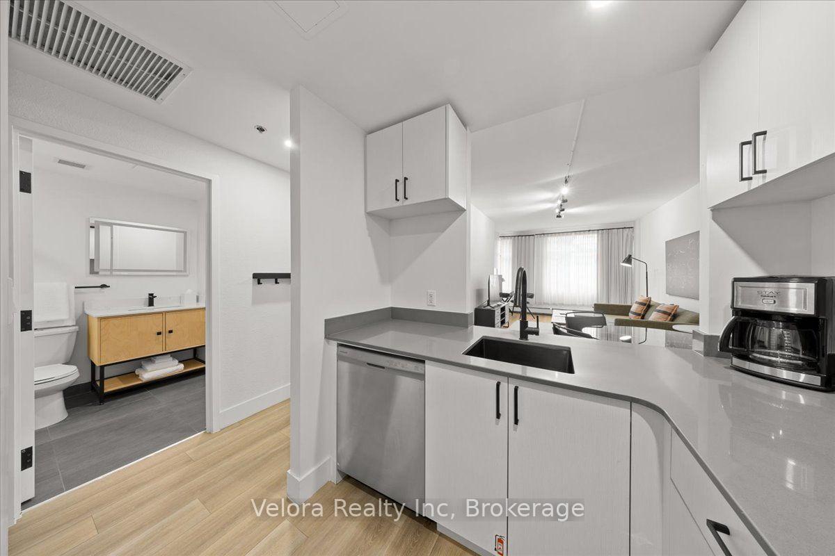 Photo 15 of Unit 715, 161 Laurier Avenue W, Ottawa, Ottawa Centre — HOMEH